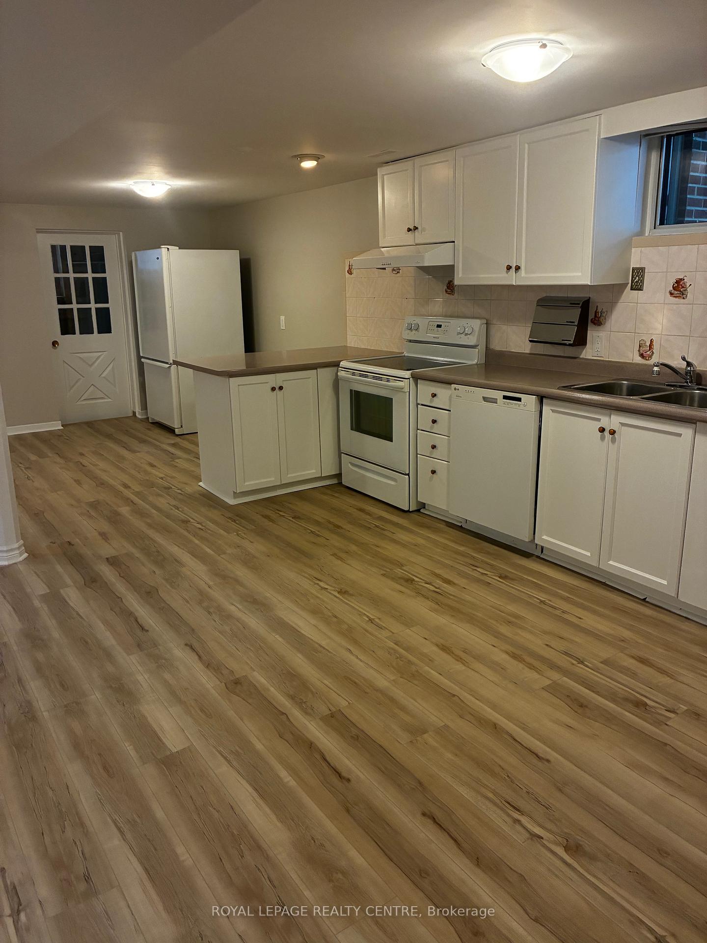 Photo 21 of 2201 Cliff Road, Mississauga, Cooksville — HOMEH