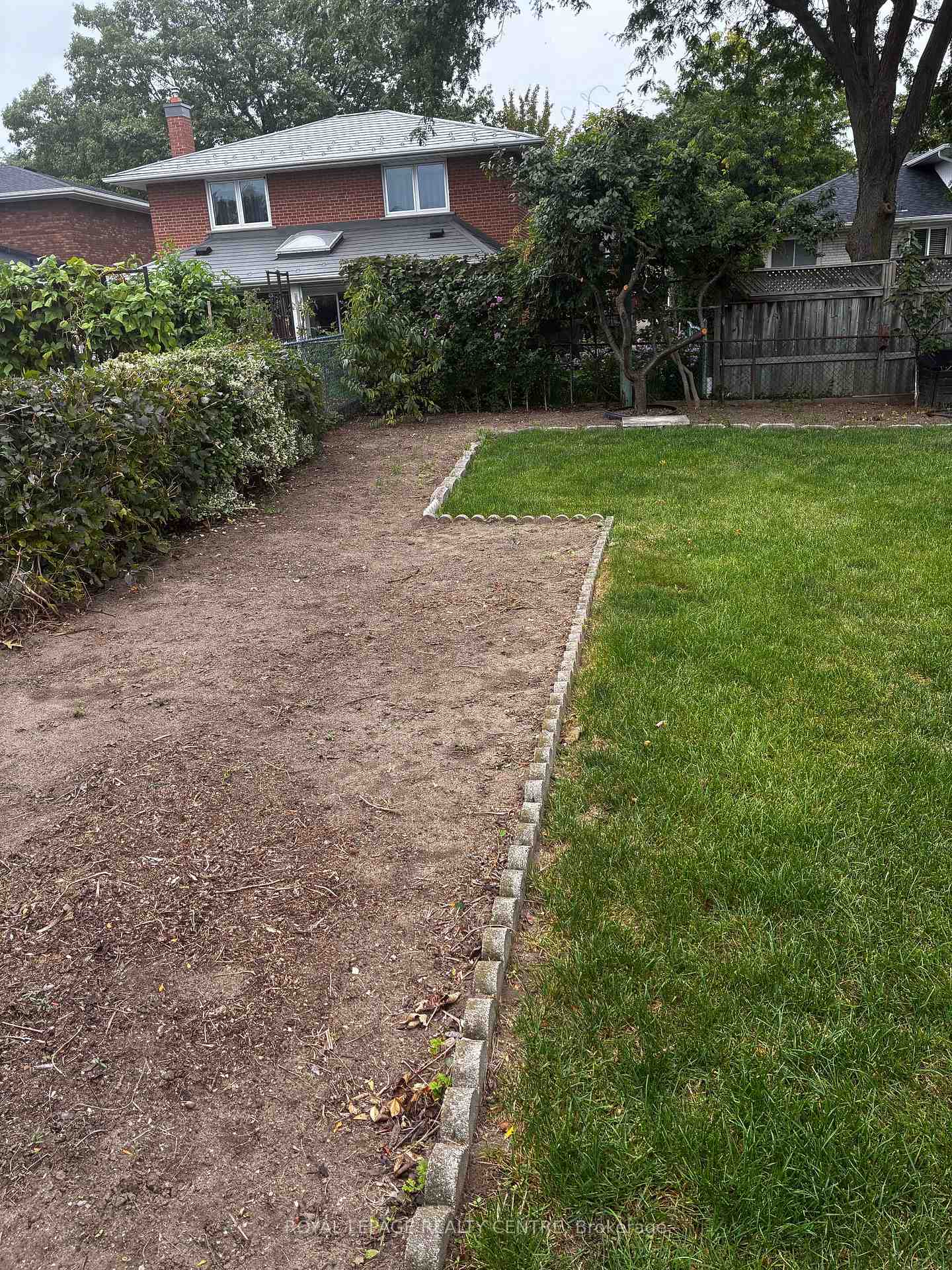 Photo 35 of 2201 Cliff Road, Mississauga, Cooksville — HOMEH