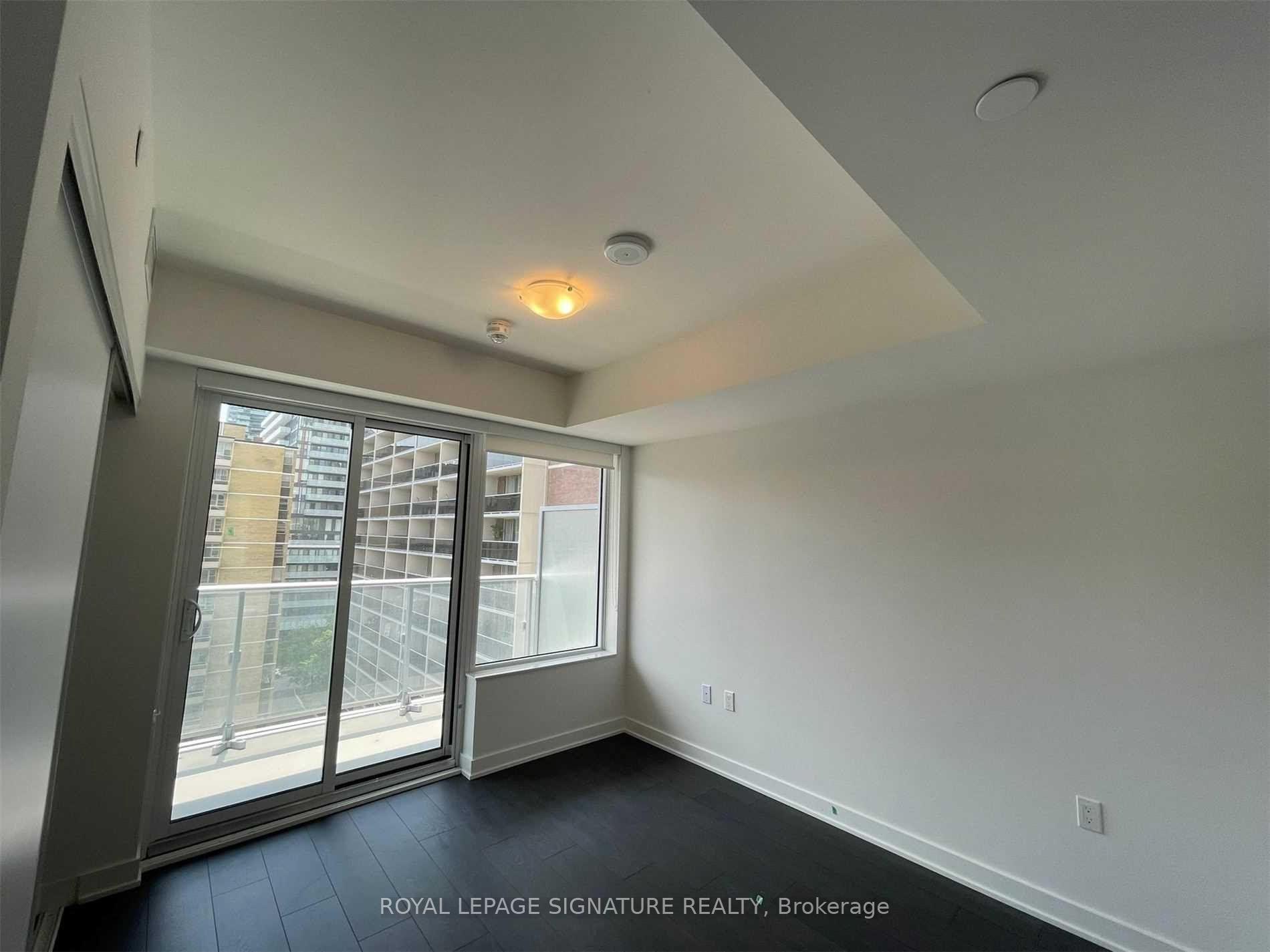 Photo 3 of Unit 804, 195 Redpath Avenue, Toronto, Mount Pleasant West — HOMEH