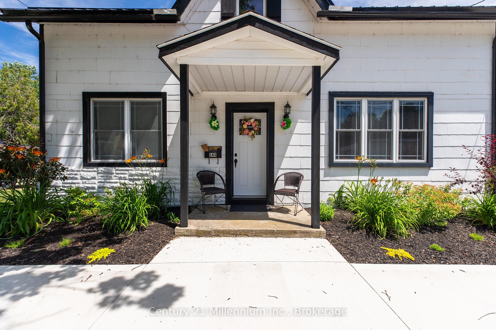 Photo of 544 Louisa St Street