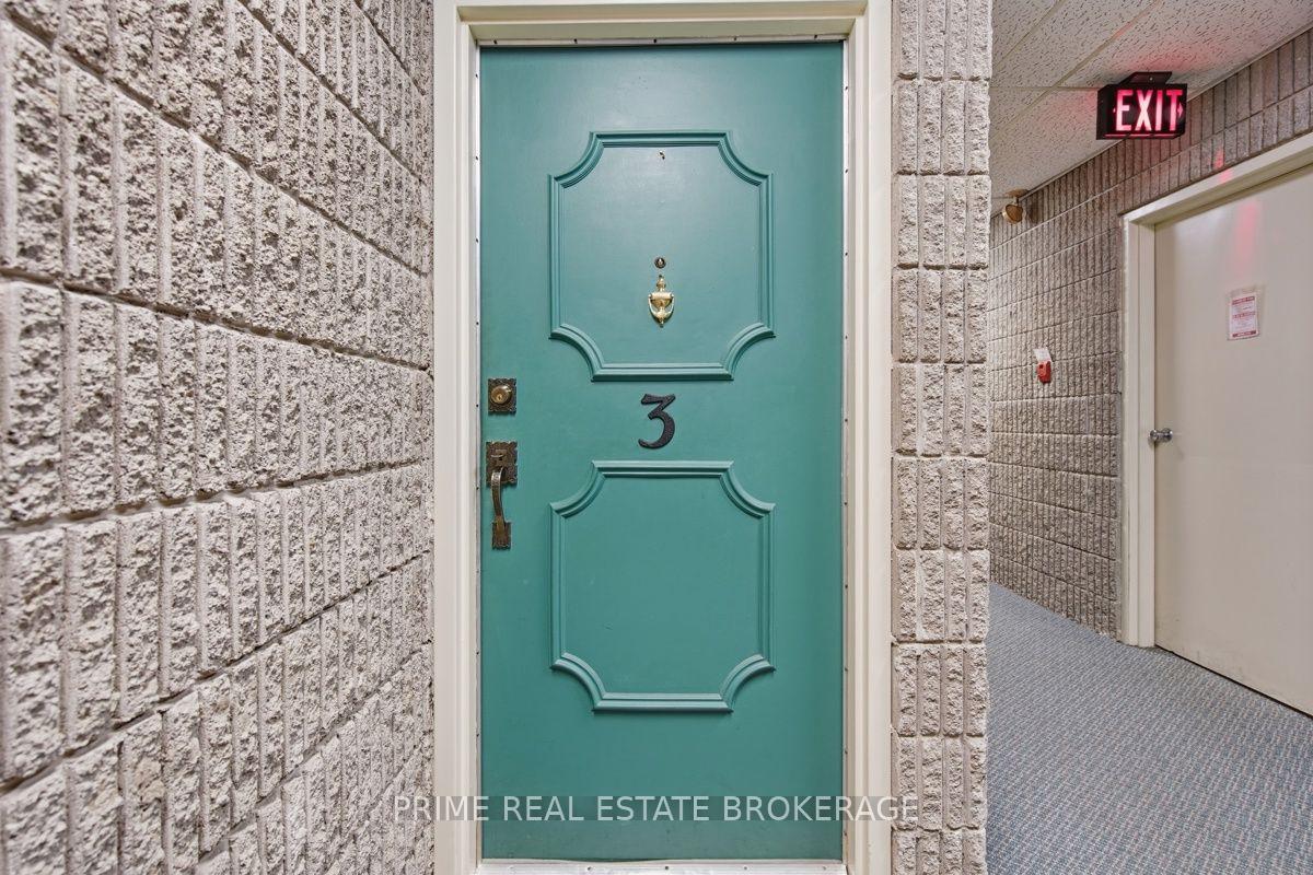 Photo 6 of Unit 3, 125 Elm Street, St. Thomas — HOMEH