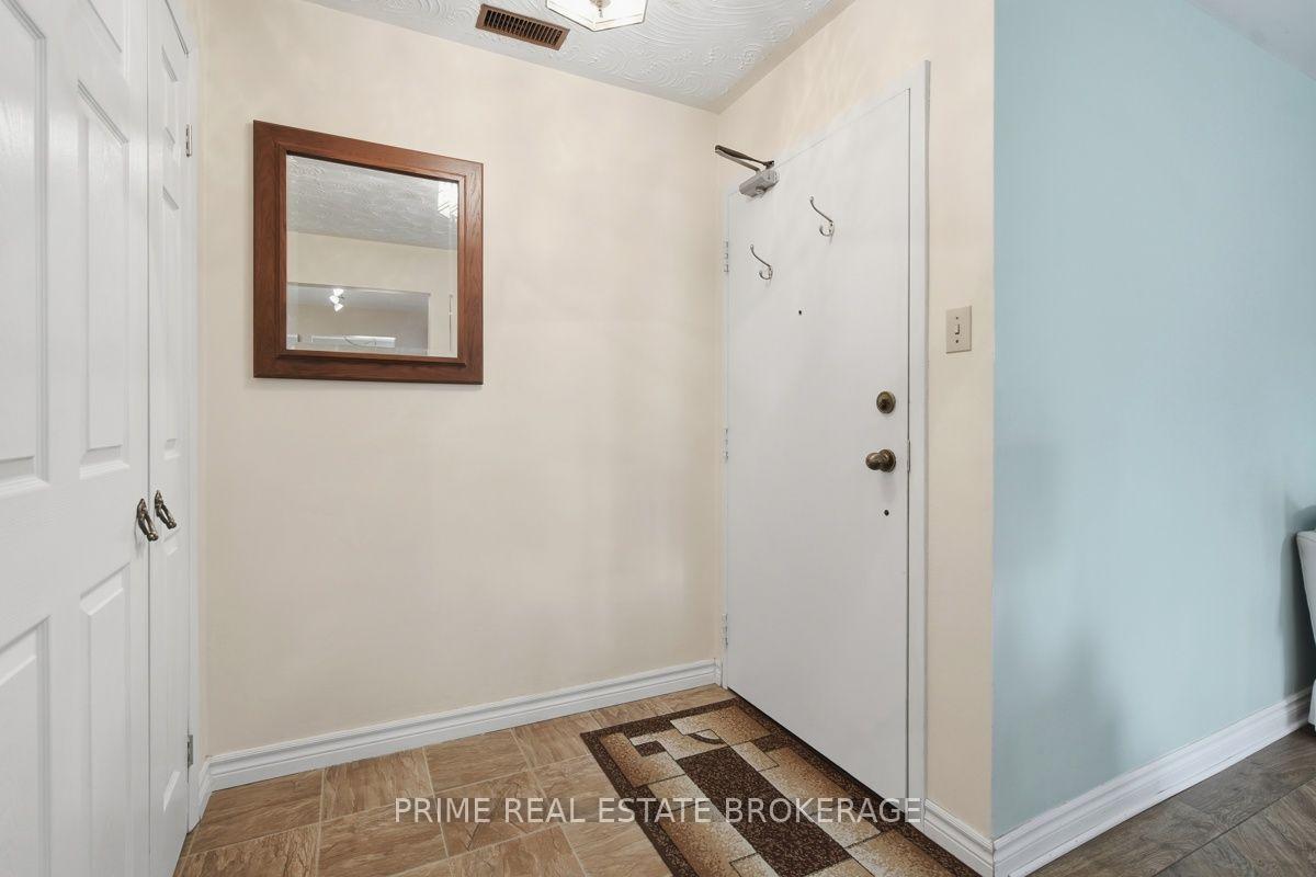 Photo 7 of Unit 3, 125 Elm Street, St. Thomas — HOMEH