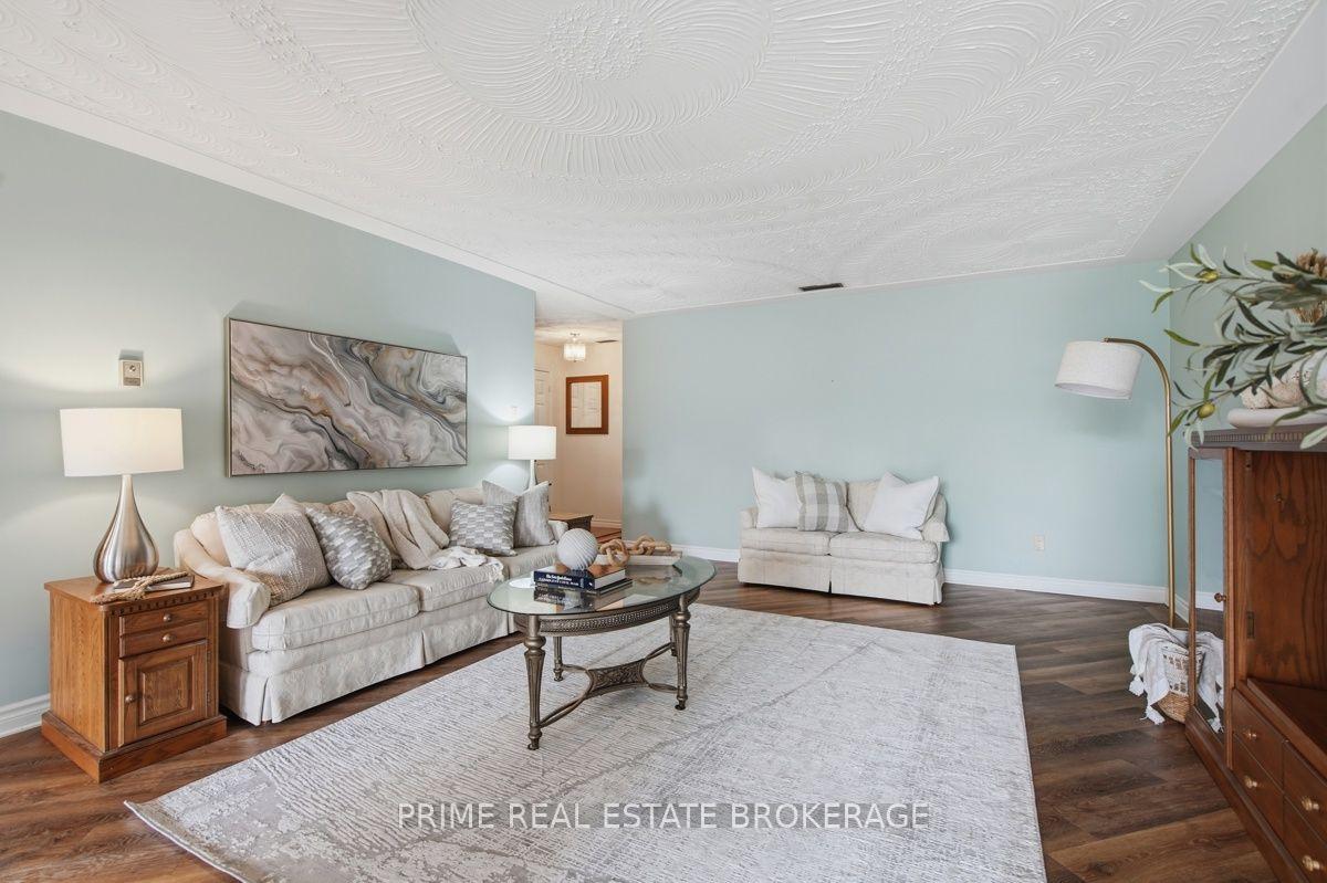 Photo 8 of Unit 3, 125 Elm Street, St. Thomas — HOMEH