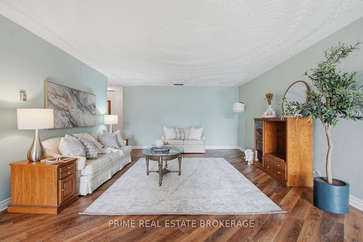 Photo 9 of Unit 3, 125 Elm Street, St. Thomas — HOMEH