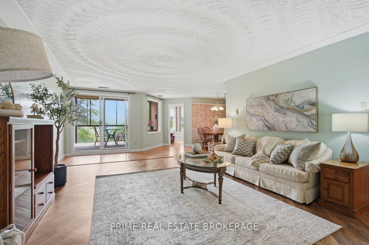 Photo 10 of Unit 3, 125 Elm Street, St. Thomas — HOMEH