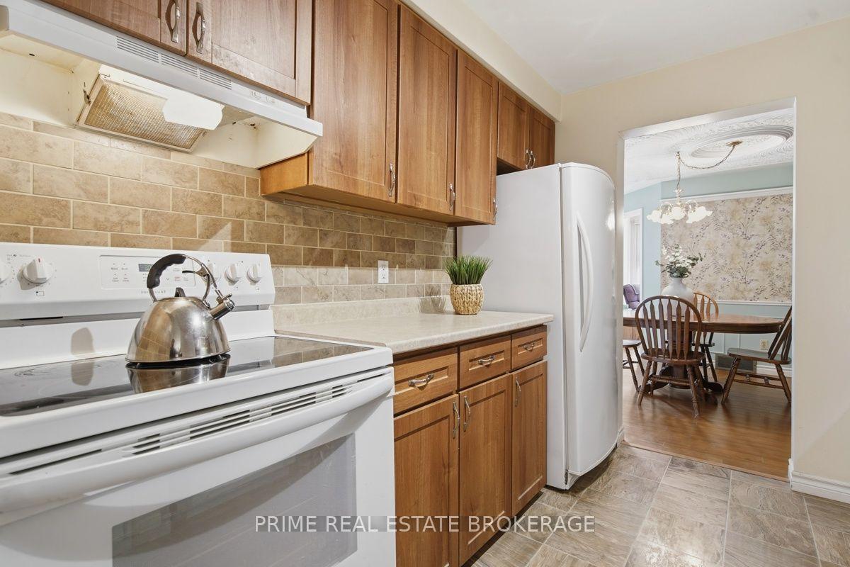 Photo 18 of Unit 3, 125 Elm Street, St. Thomas — HOMEH