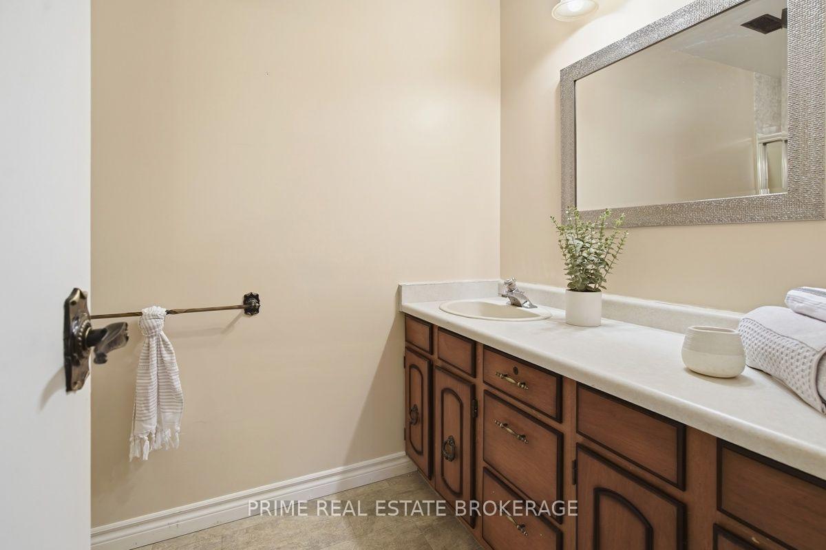 Photo 27 of Unit 3, 125 Elm Street, St. Thomas — HOMEH