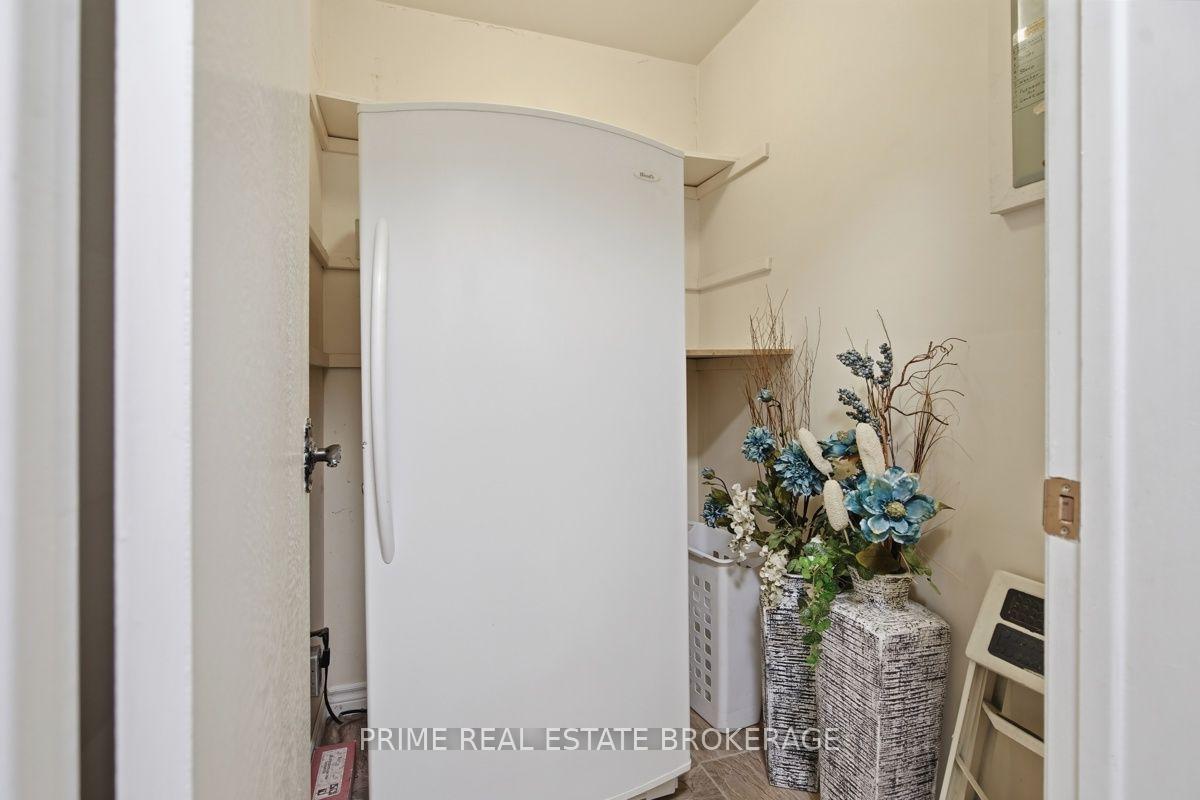 Photo 34 of Unit 3, 125 Elm Street, St. Thomas — HOMEH