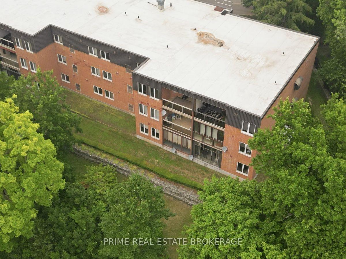 Photo 45 of Unit 3, 125 Elm Street, St. Thomas — HOMEH