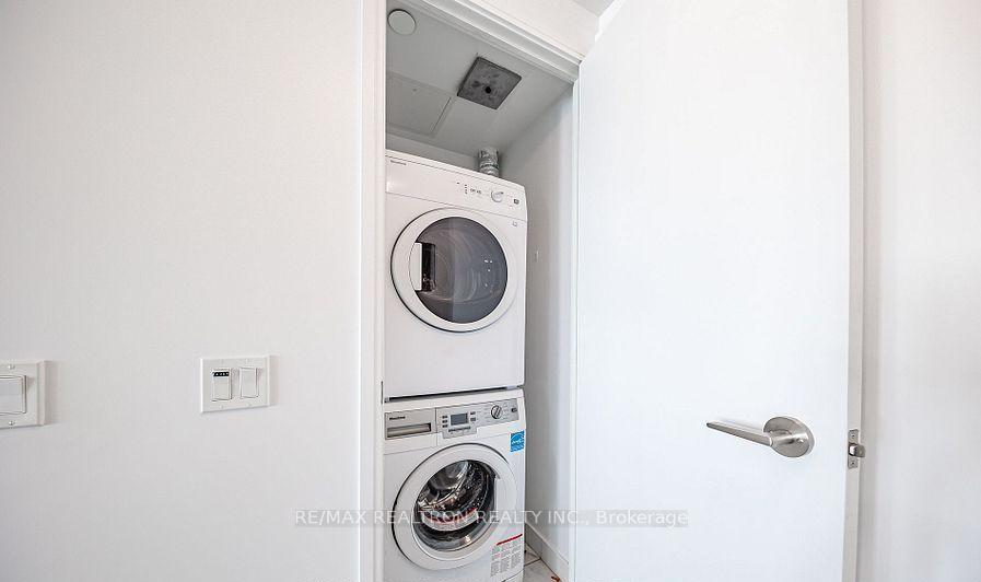 Photo 4 of Unit 702, 181 Dundas Street E, Toronto, Moss Park — HOMEH