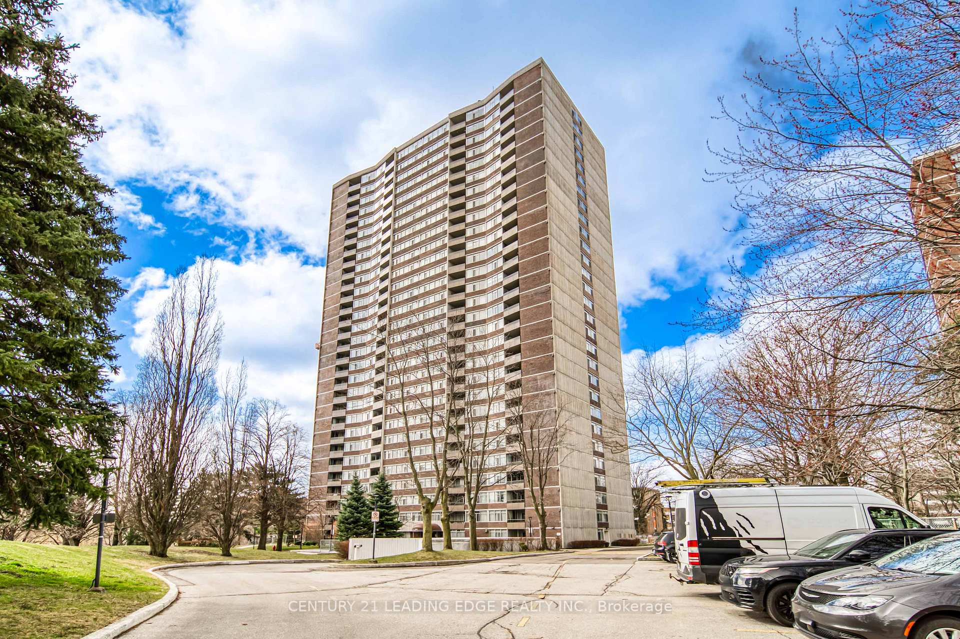 Front of Unit 1007, 3100 Kirwin Avenue