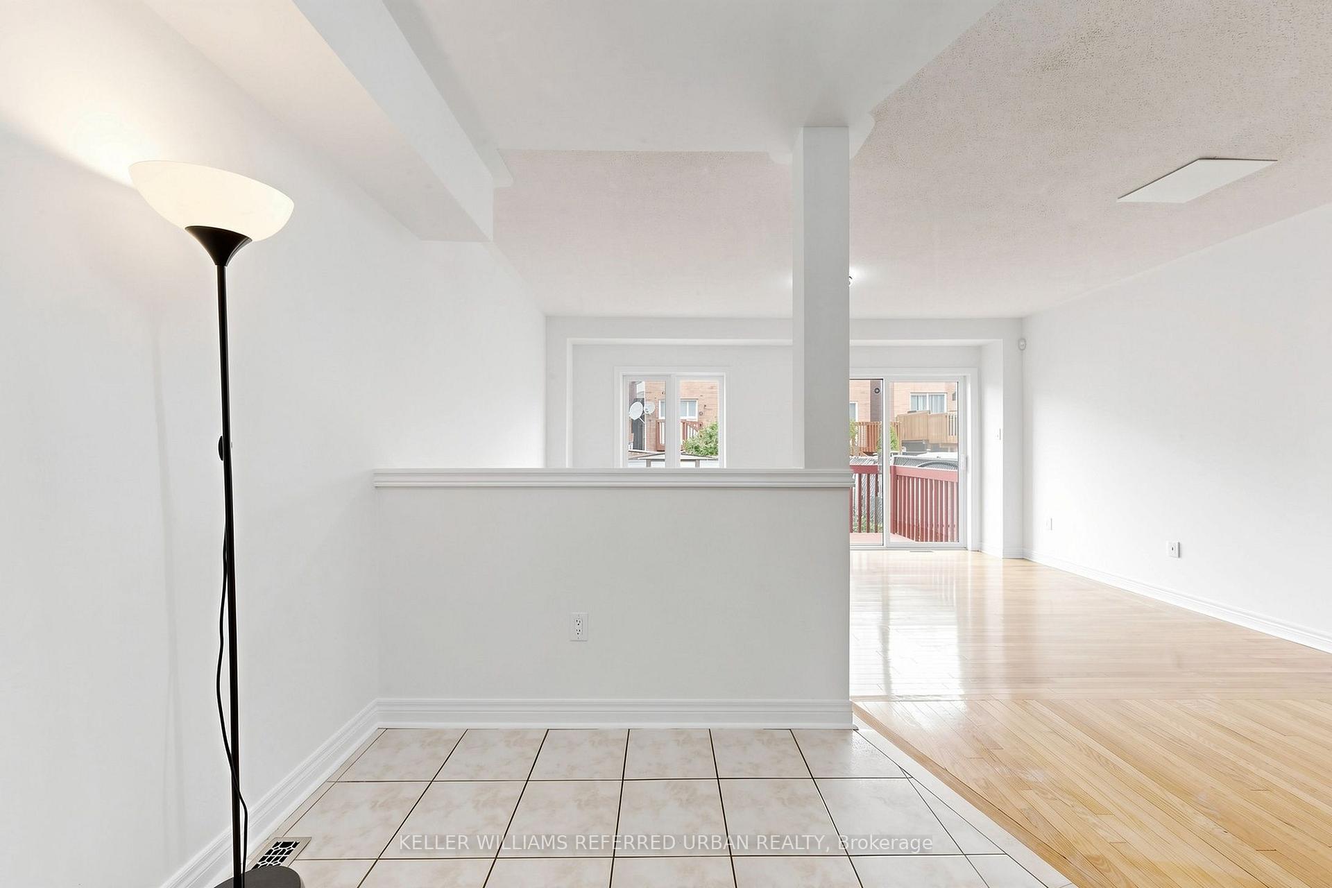 Photo 11 of 65 Martini Drive, Richmond Hill, Rouge Woods — HOMEH