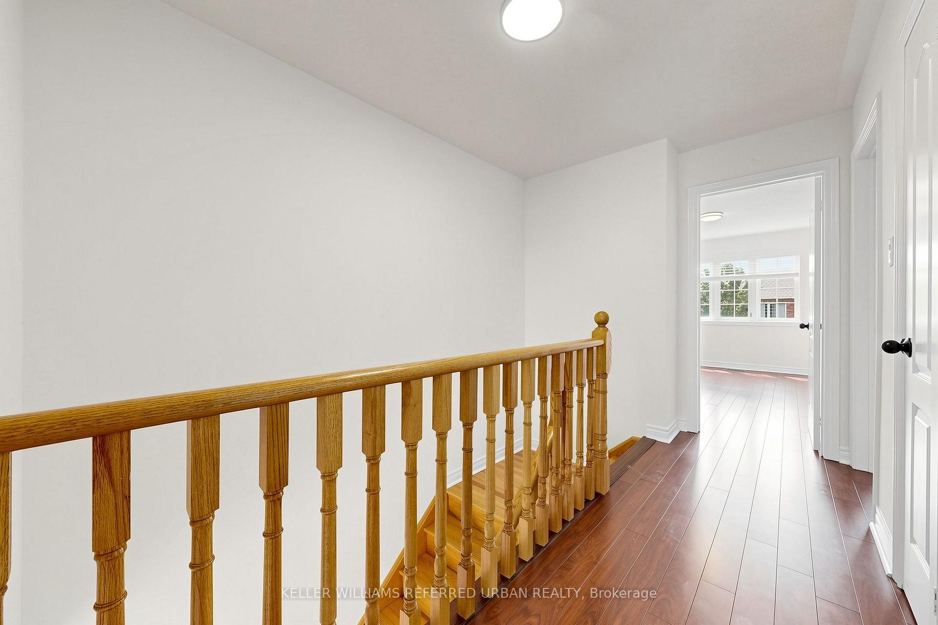 Photo 13 of 65 Martini Drive, Richmond Hill, Rouge Woods — HOMEH