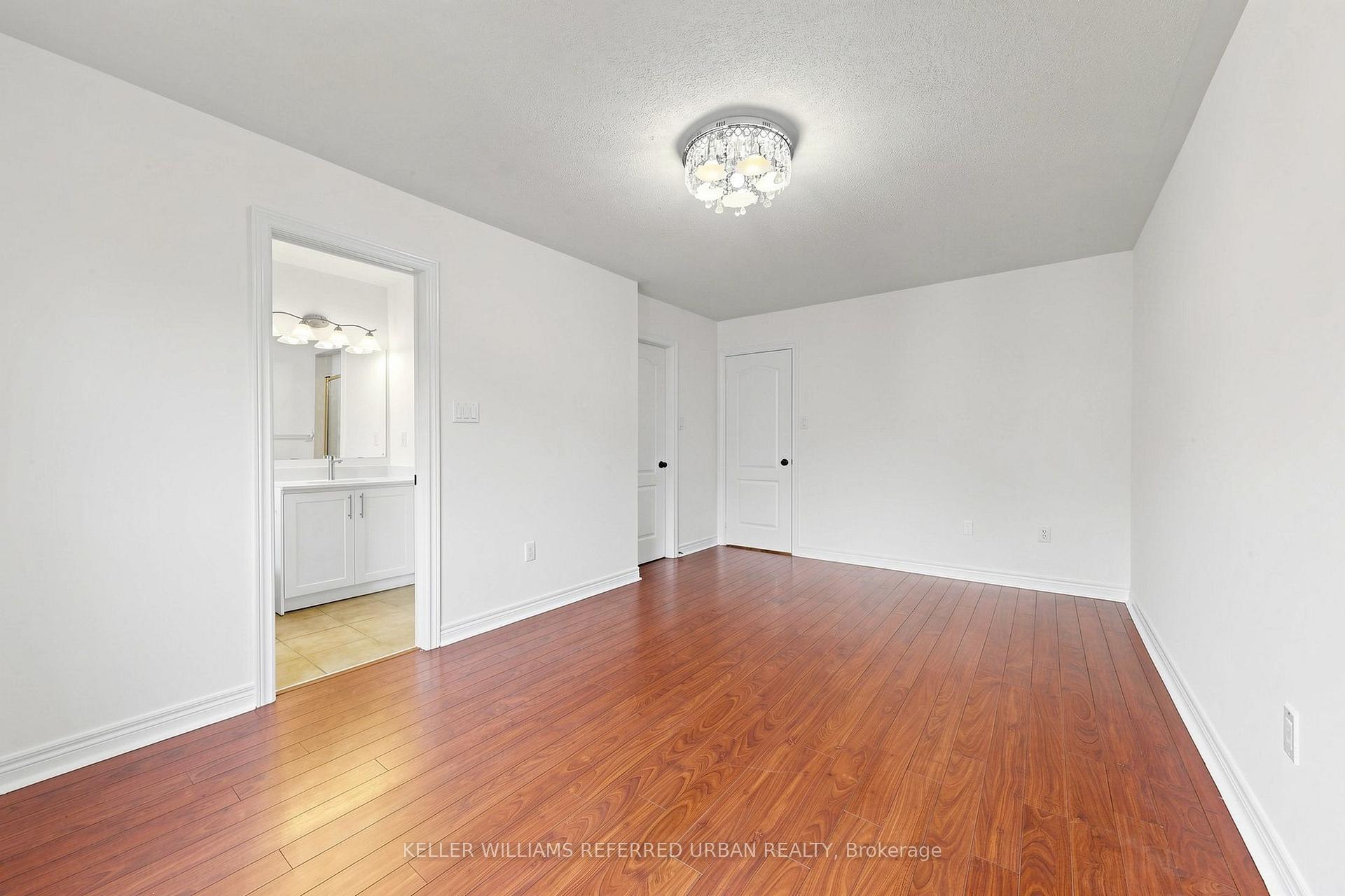 Photo 15 of 65 Martini Drive, Richmond Hill, Rouge Woods — HOMEH