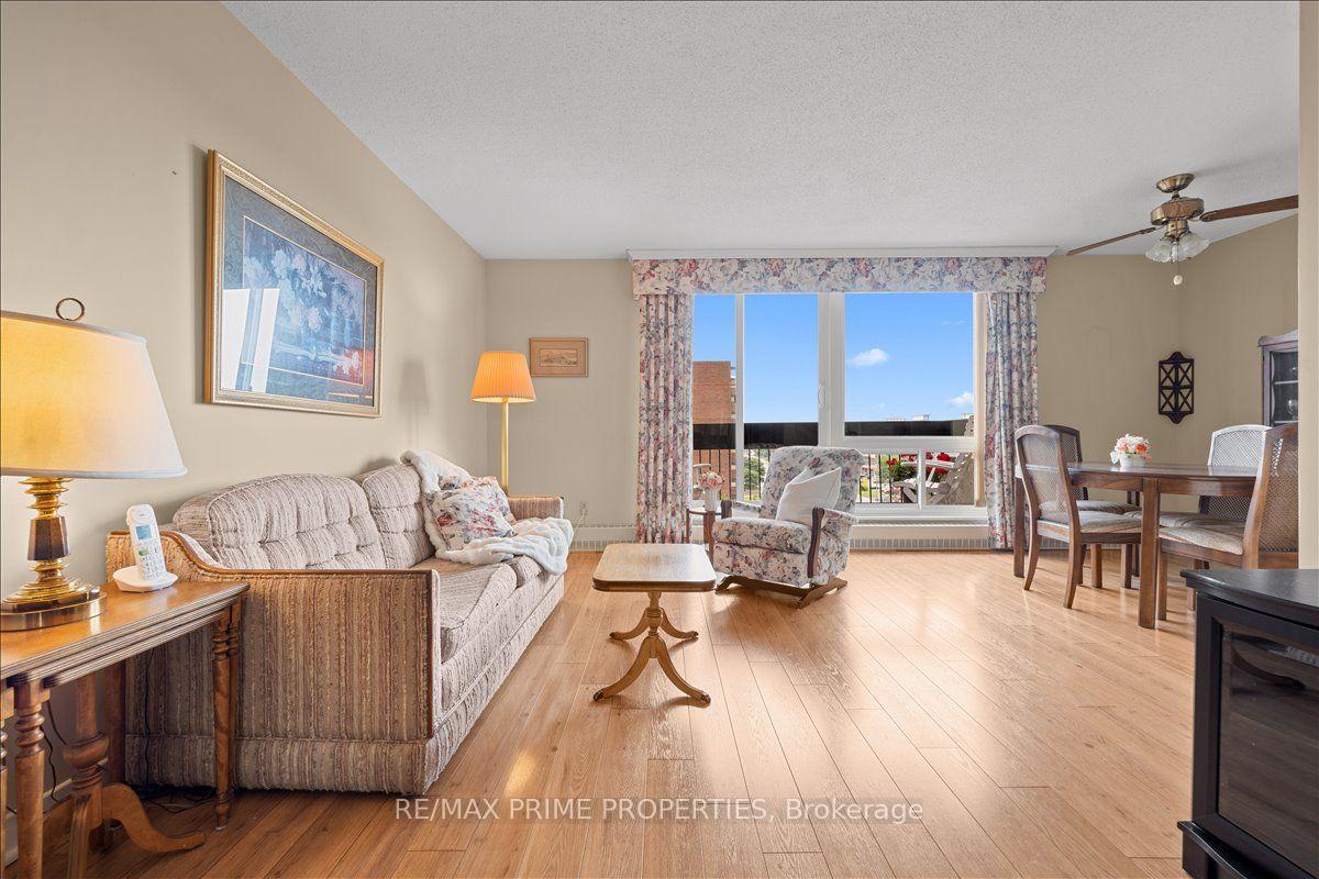 Photo 6 of Unit 903, 1505 Baseline Road, Ottawa, Copeland Park — HOMEH