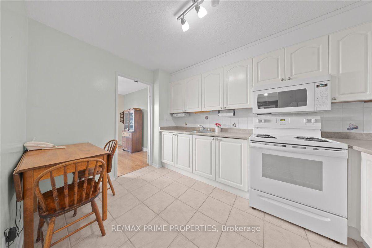 Photo 13 of Unit 903, 1505 Baseline Road, Ottawa, Copeland Park — HOMEH