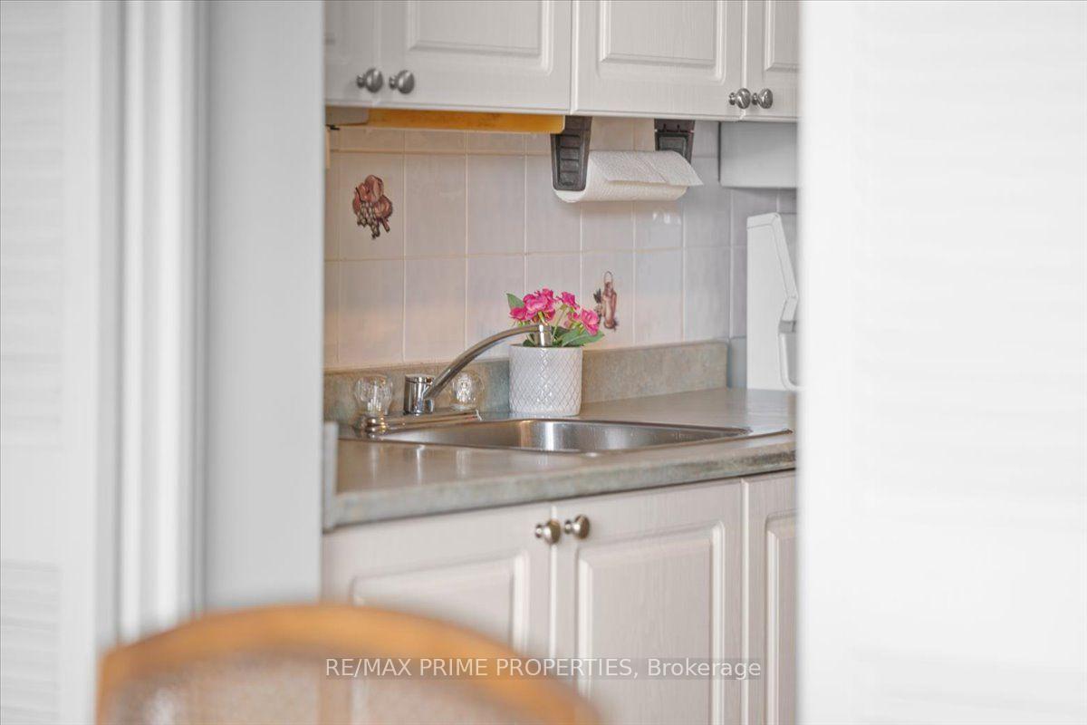 Photo 16 of Unit 903, 1505 Baseline Road, Ottawa, Copeland Park — HOMEH