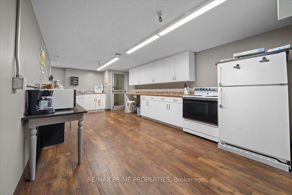 Photo 29 of Unit 903, 1505 Baseline Road, Ottawa, Copeland Park — HOMEH