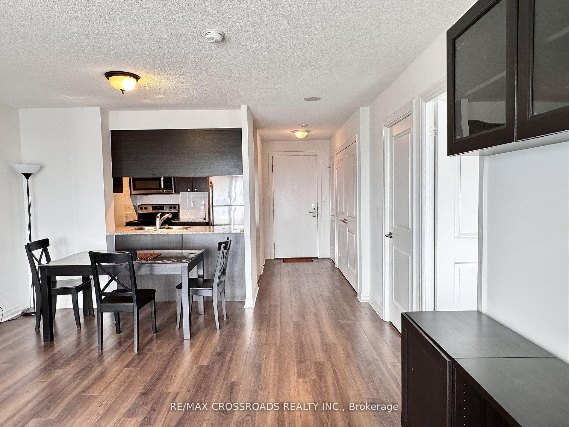 Photo 4 of Unit 3510, 2015 Sheppard Avenue E, North York, Henry Farm — HOMEH