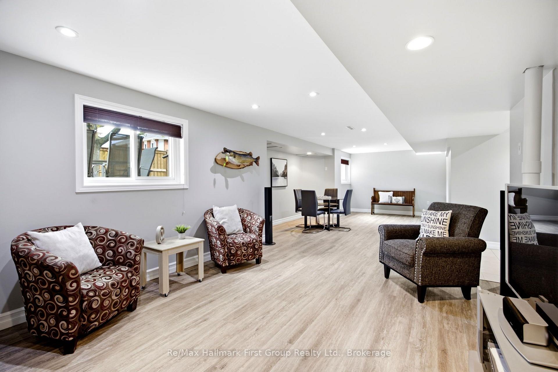 Photo 38 of 1 Glencedar Crescent, Whitby, Pringle Creek — HOMEH
