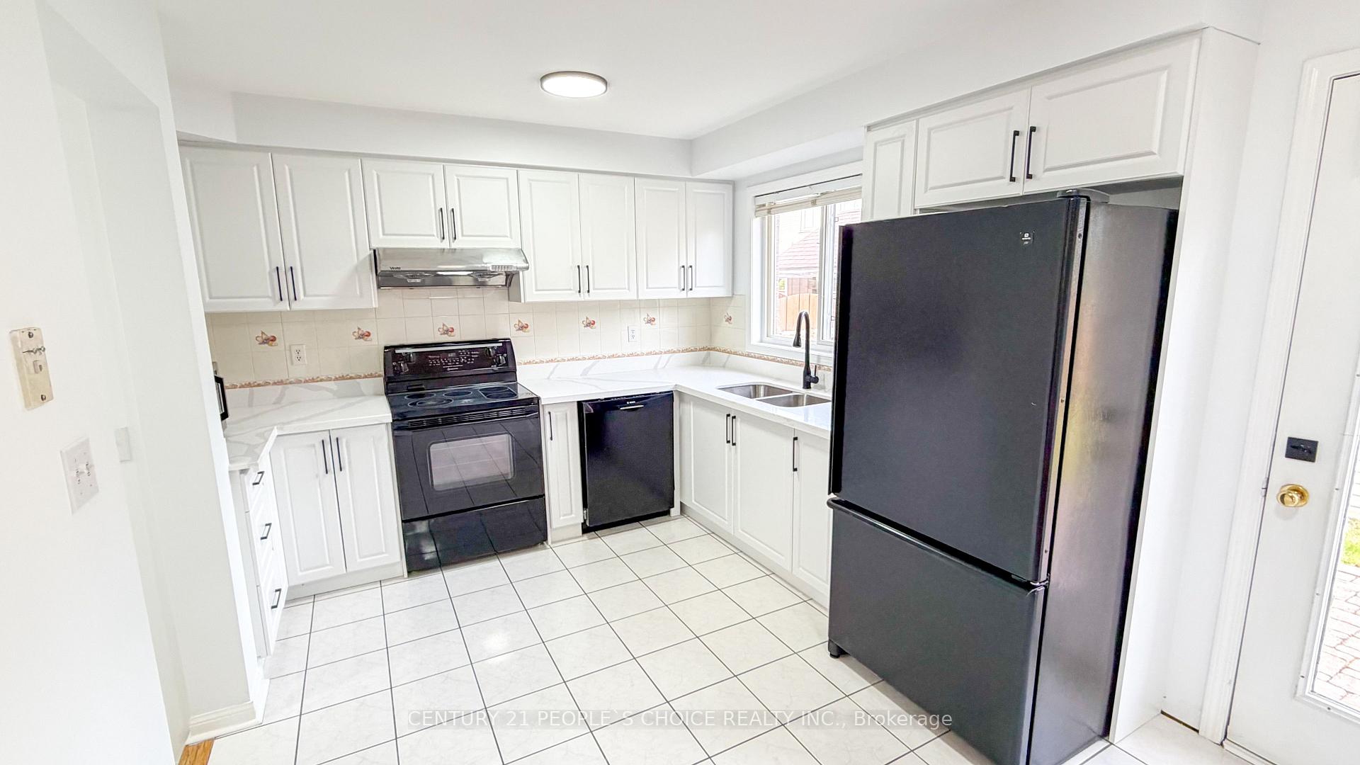Photo 13 of 19 Morgandale Road, Brampton, Fletcher's Meadow — HOMEH