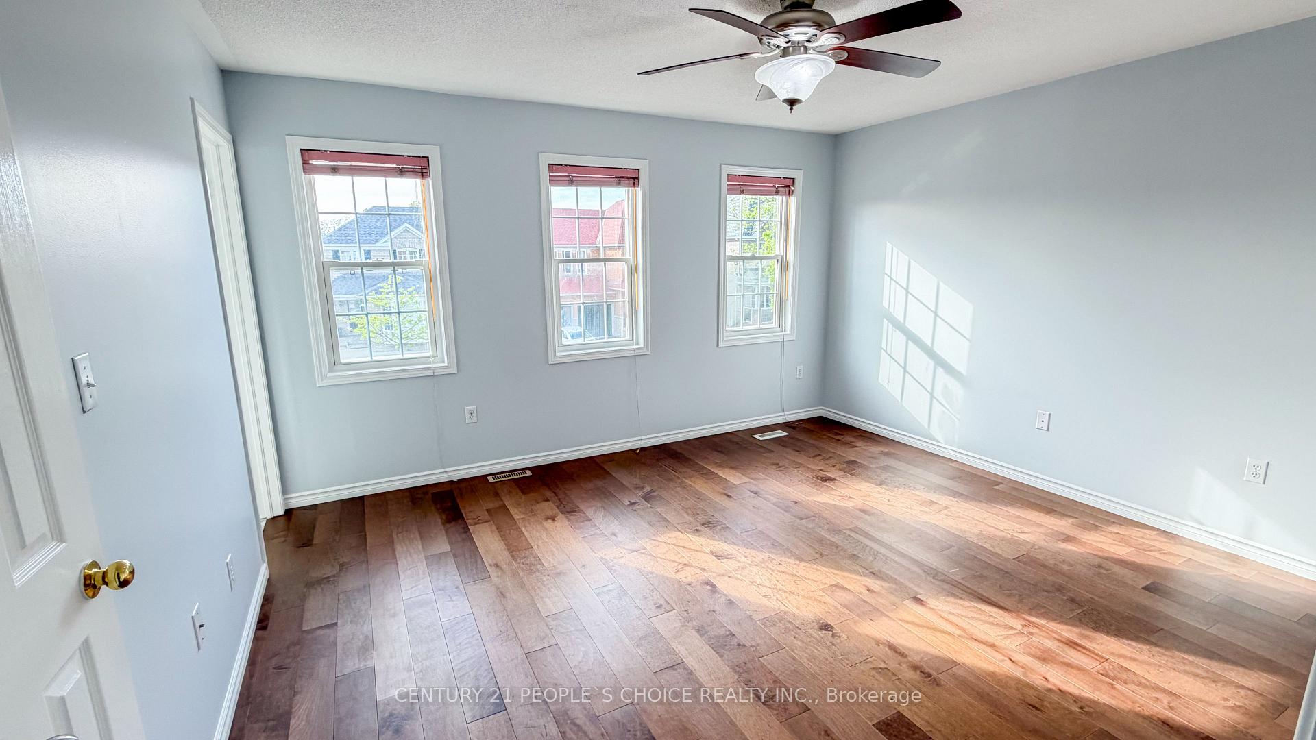 Photo 16 of 19 Morgandale Road, Brampton, Fletcher's Meadow — HOMEH