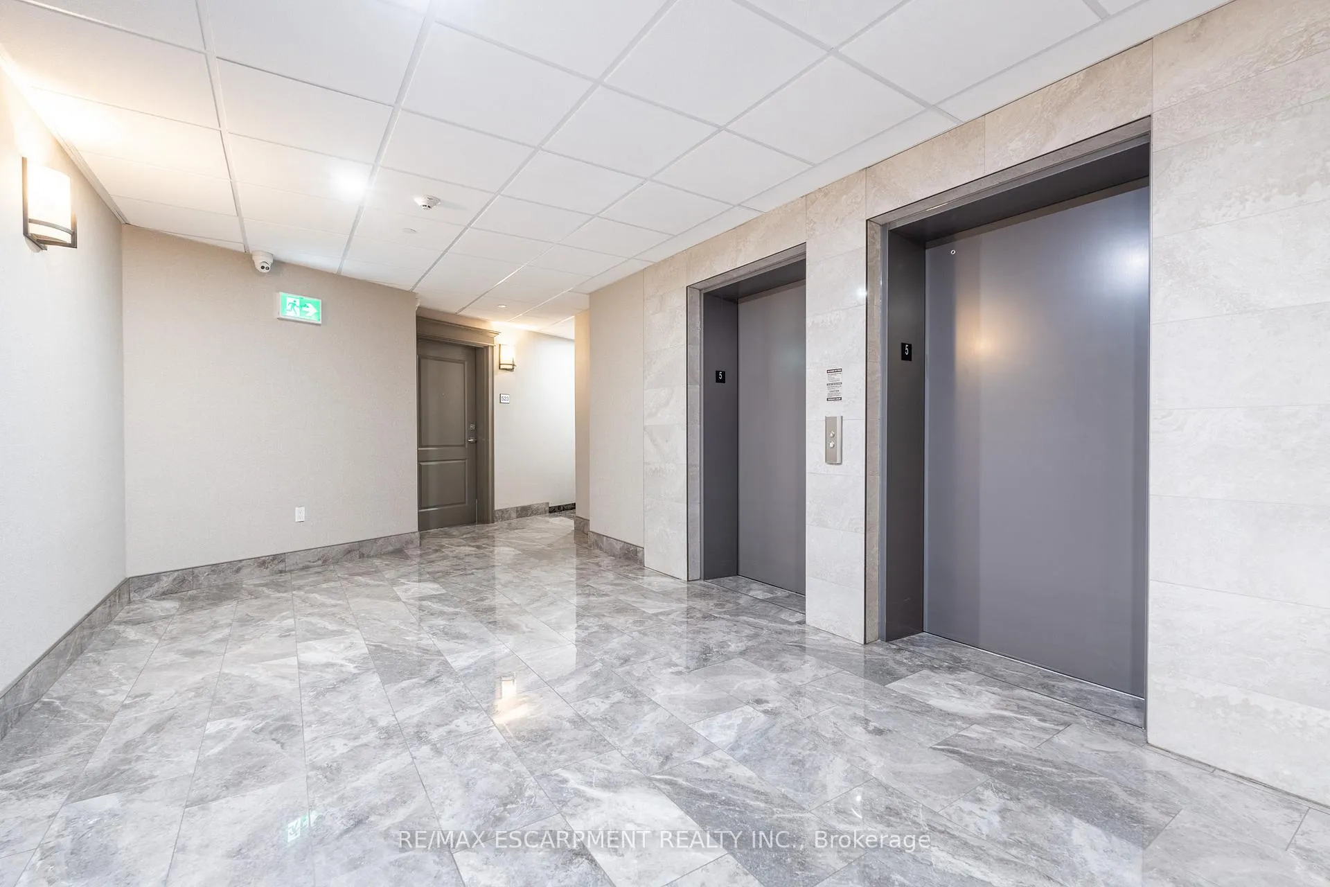 Photo 5 of Unit 509, 125 Shoreview Place, Hamilton, Lakeshore — HOMEH