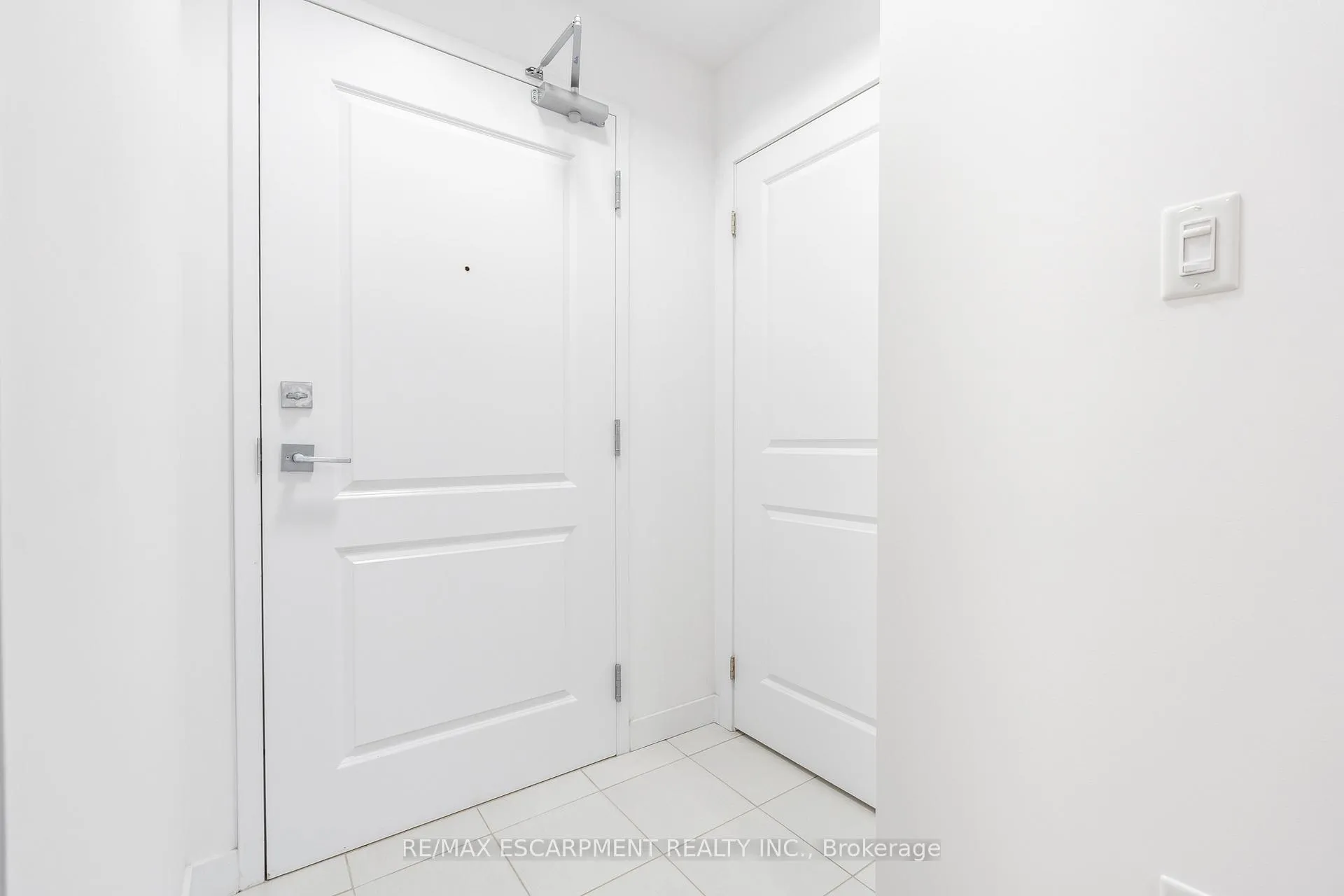 Photo 8 of Unit 509, 125 Shoreview Place, Hamilton, Lakeshore — HOMEH