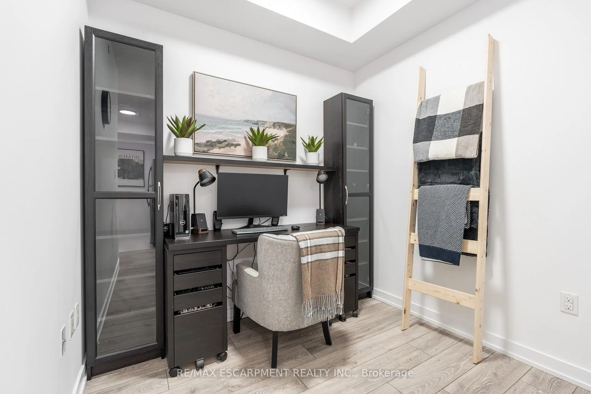 Photo 11 of Unit 509, 125 Shoreview Place, Hamilton, Lakeshore — HOMEH