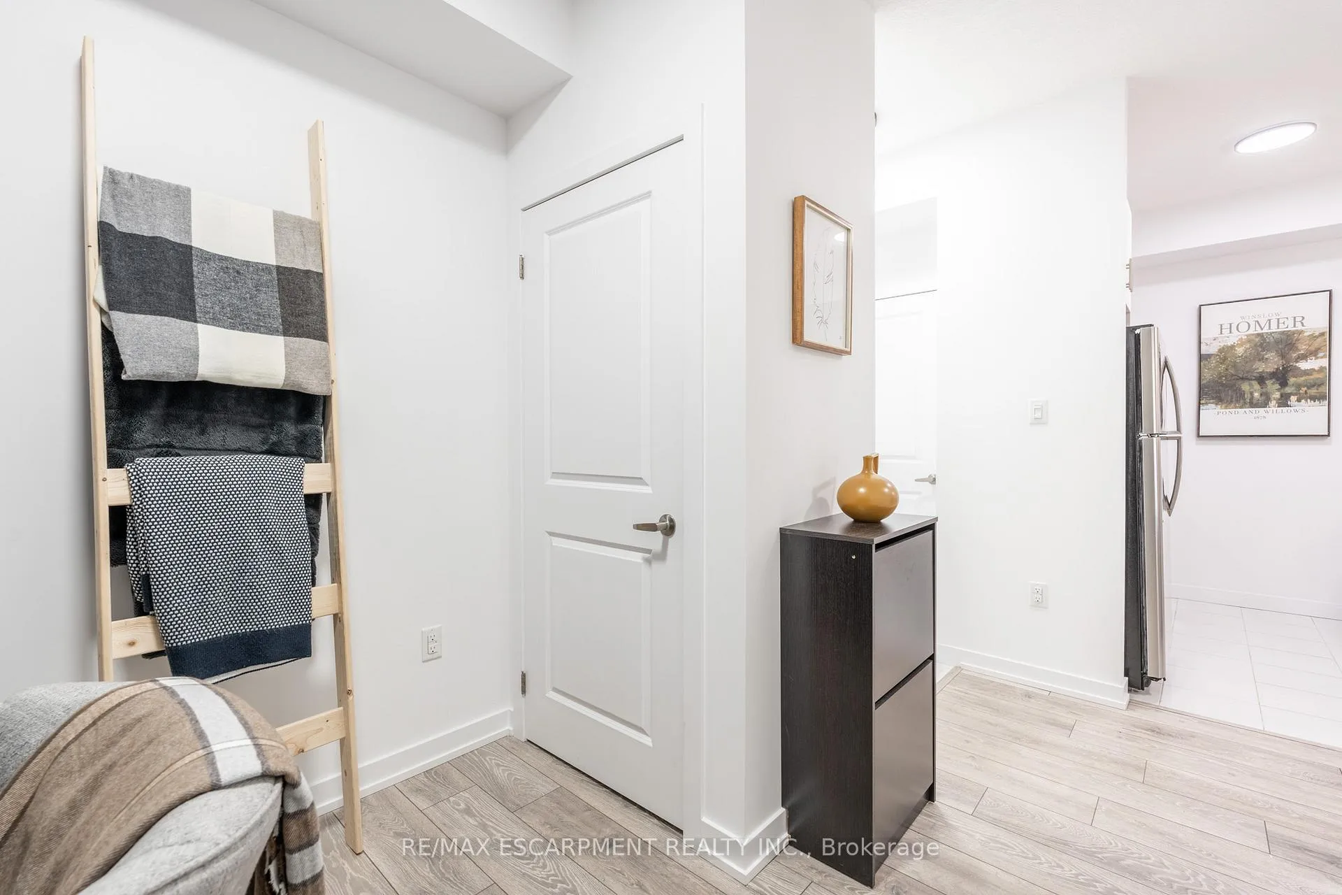 Photo 12 of Unit 509, 125 Shoreview Place, Hamilton, Lakeshore — HOMEH