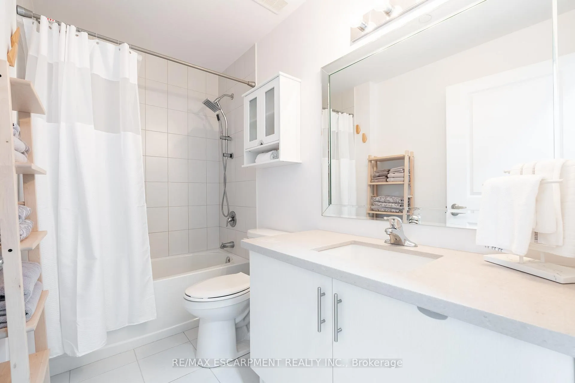 Photo 25 of Unit 509, 125 Shoreview Place, Hamilton, Lakeshore — HOMEH
