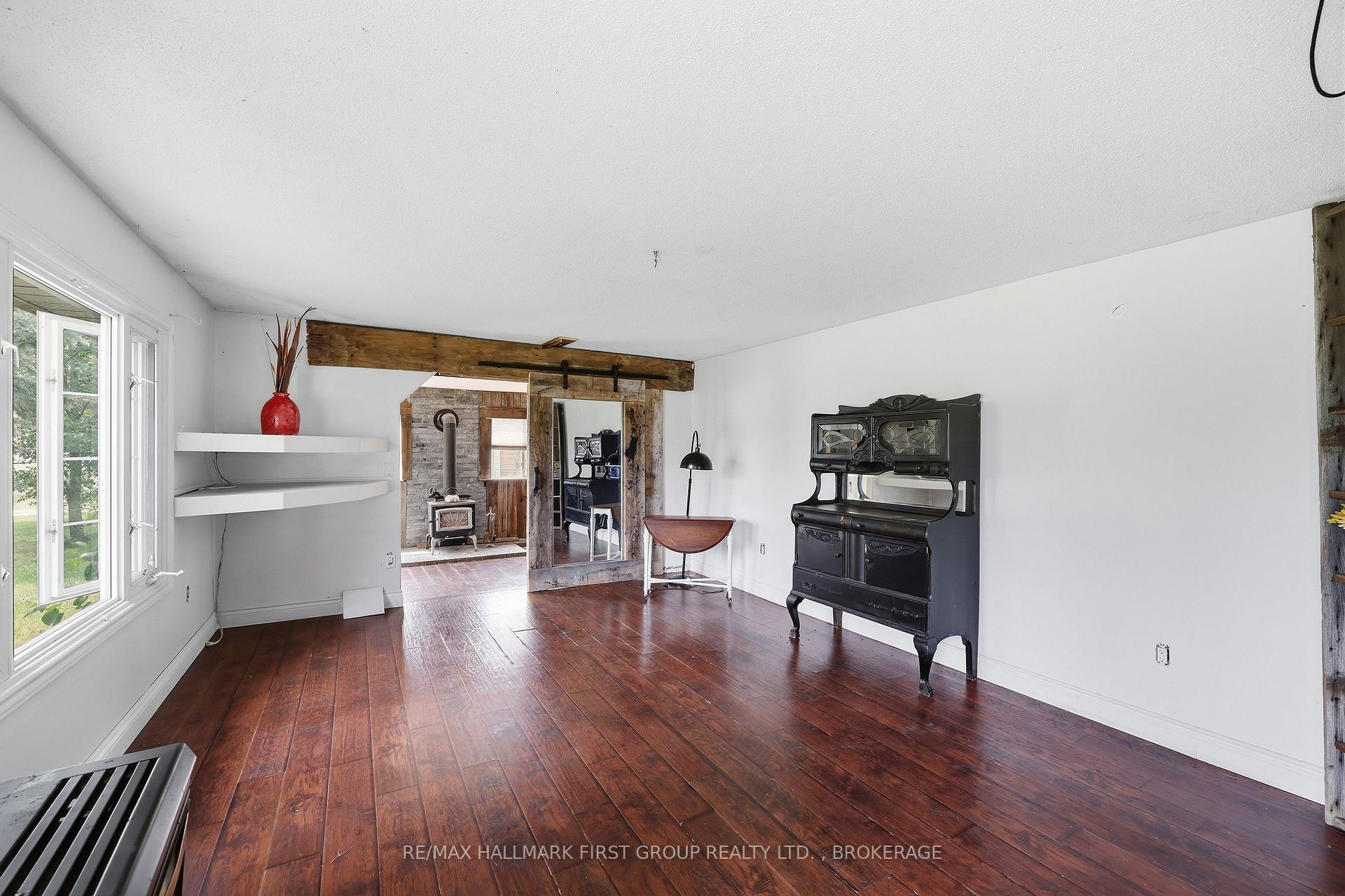 Photo 14 of 469 Absalom Road, Loyalist, Lennox and Addington - South — HOMEH