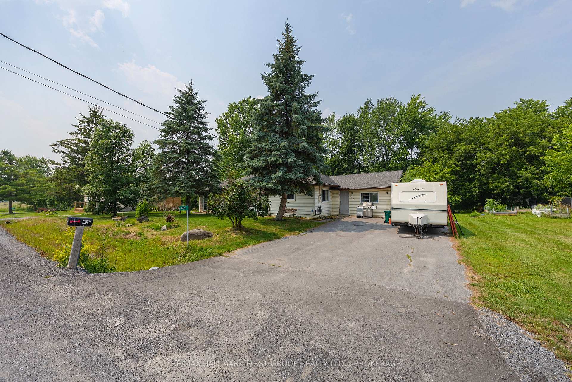 Photo 24 of 469 Absalom Road, Loyalist, Lennox and Addington - South — HOMEH