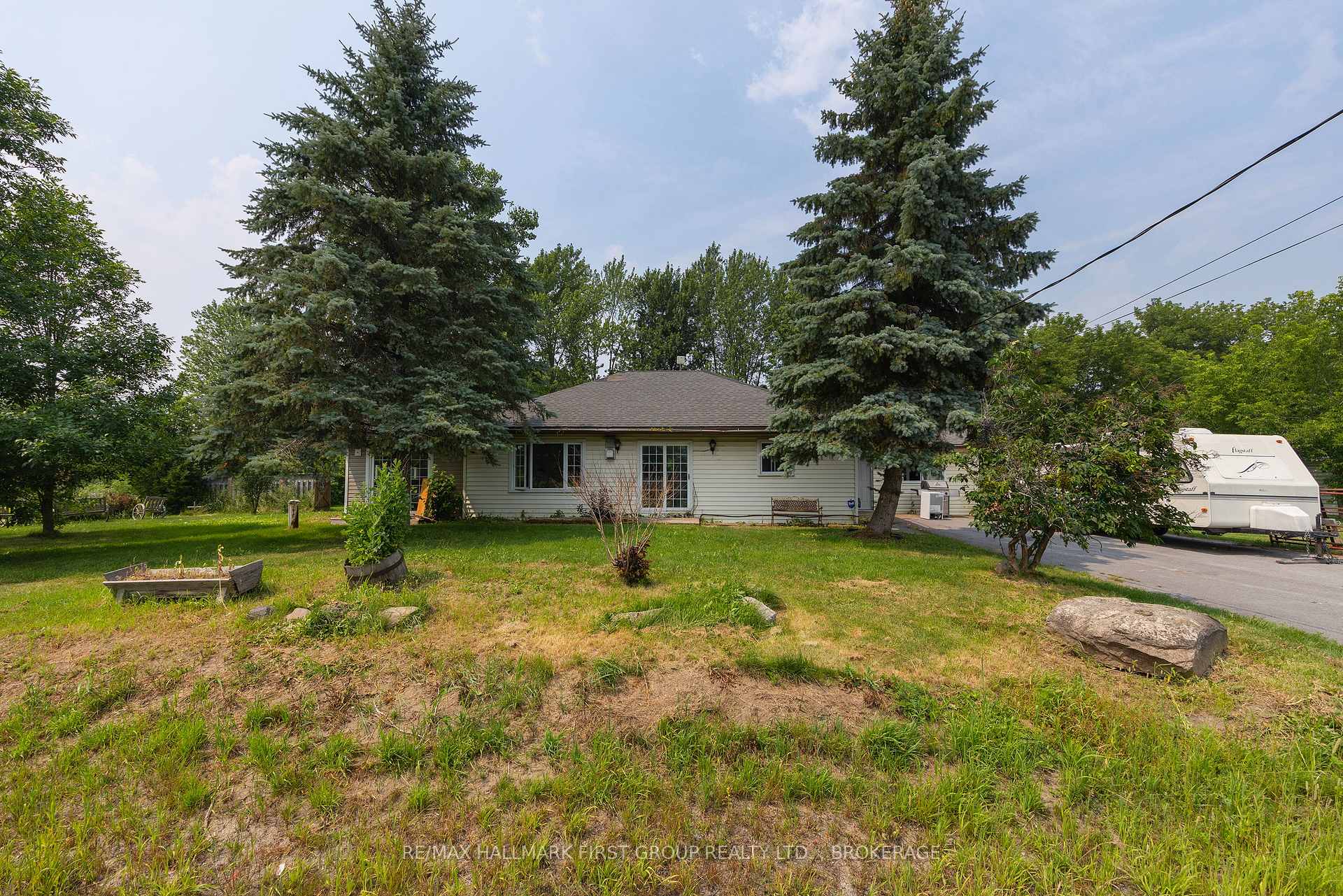 Photo 25 of 469 Absalom Road, Loyalist, Lennox and Addington - South — HOMEH