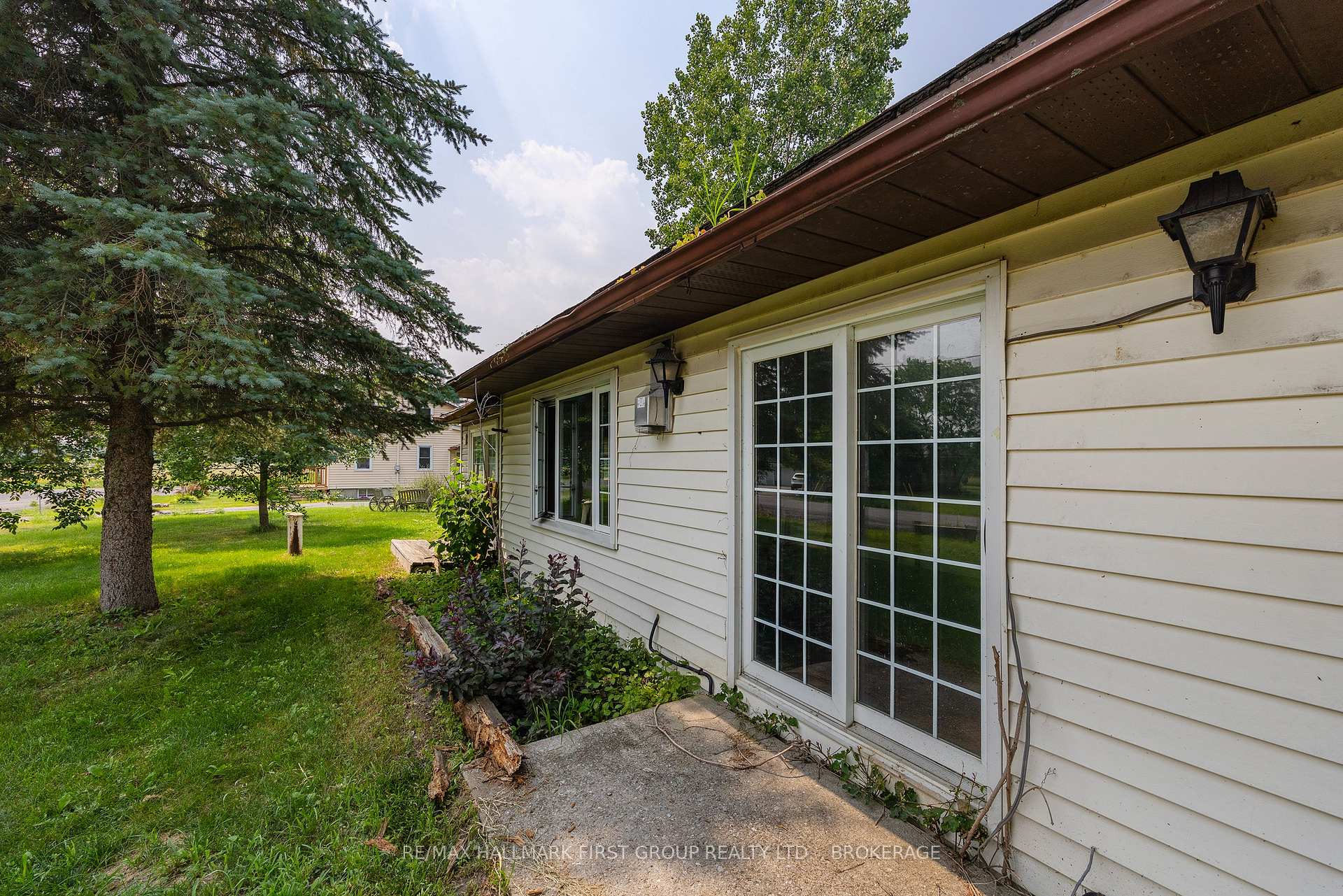Photo 31 of 469 Absalom Road, Loyalist, Lennox and Addington - South — HOMEH