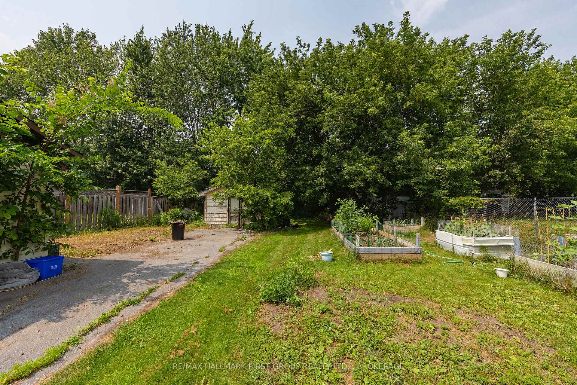 Photo 5 of 469 Absalom Road, Loyalist, Lennox and Addington - South — HOMEH
