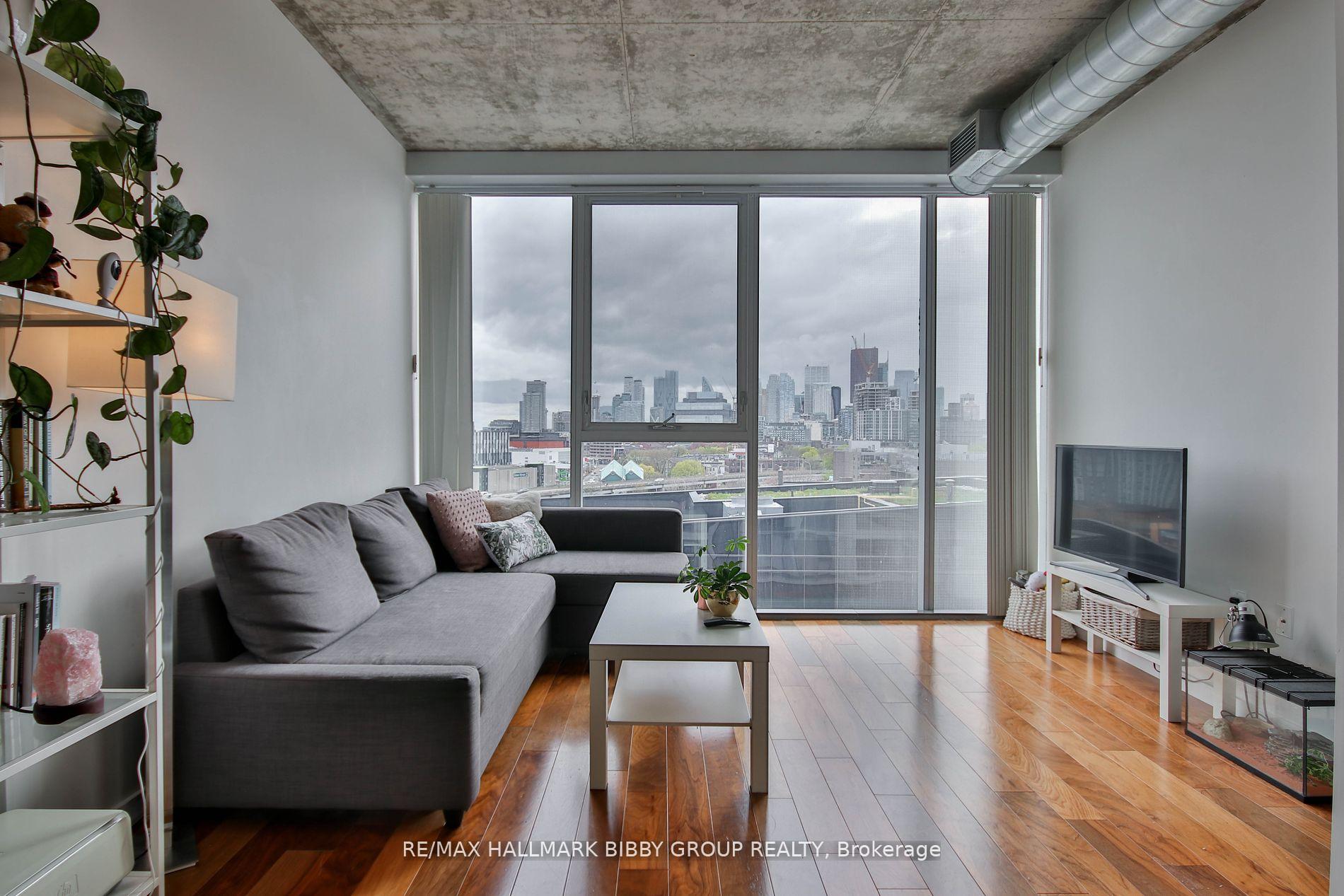 Photo 1 of Unit 911, 32 Trolley Crescent, Toronto, Moss Park — HOMEH