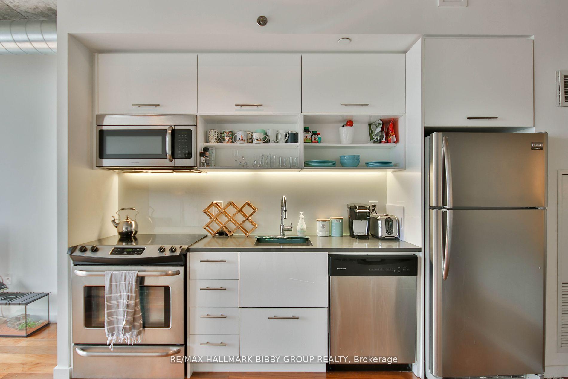 Photo 11 of Unit 911, 32 Trolley Crescent, Toronto, Moss Park — HOMEH