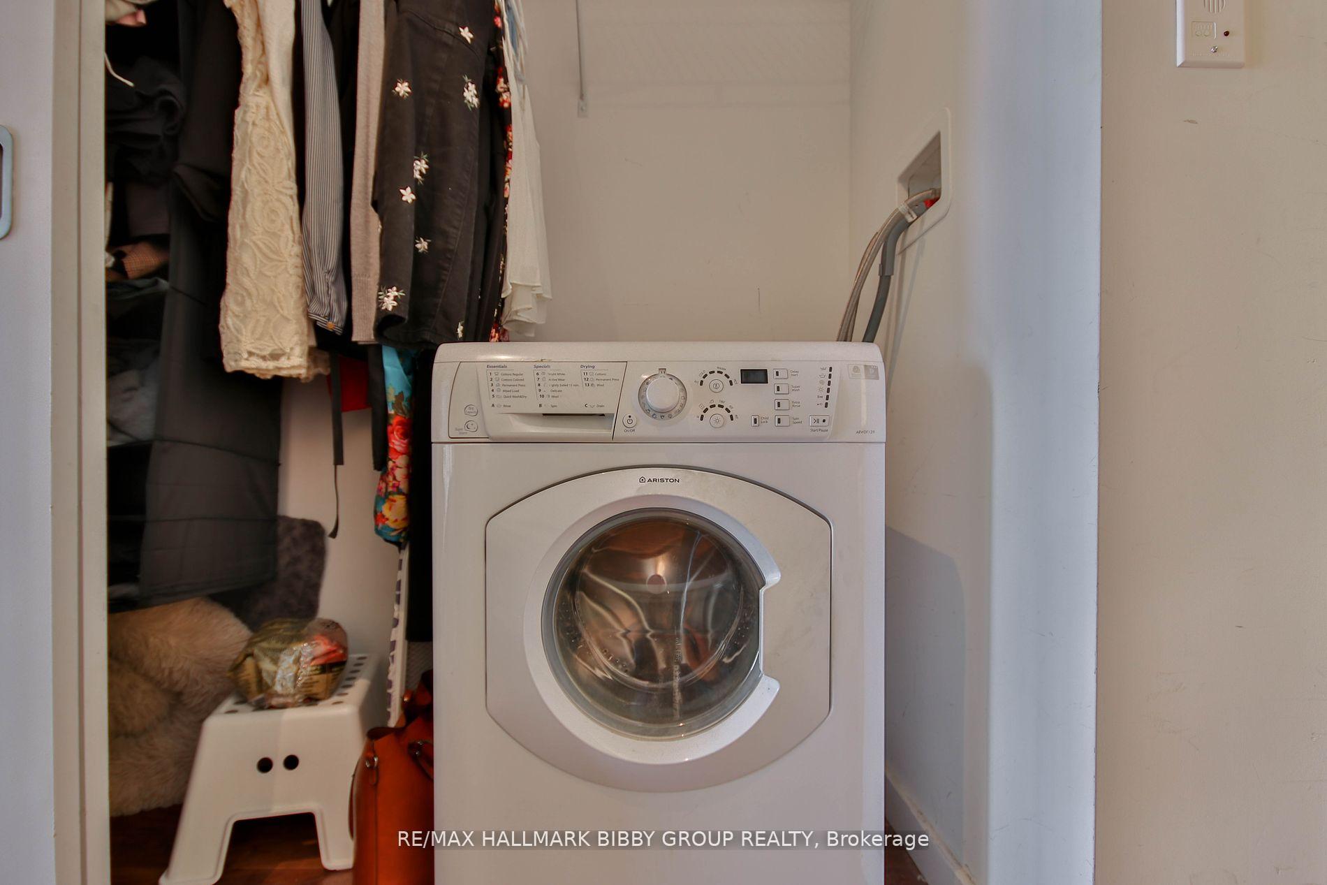 Photo 18 of Unit 911, 32 Trolley Crescent, Toronto, Moss Park — HOMEH