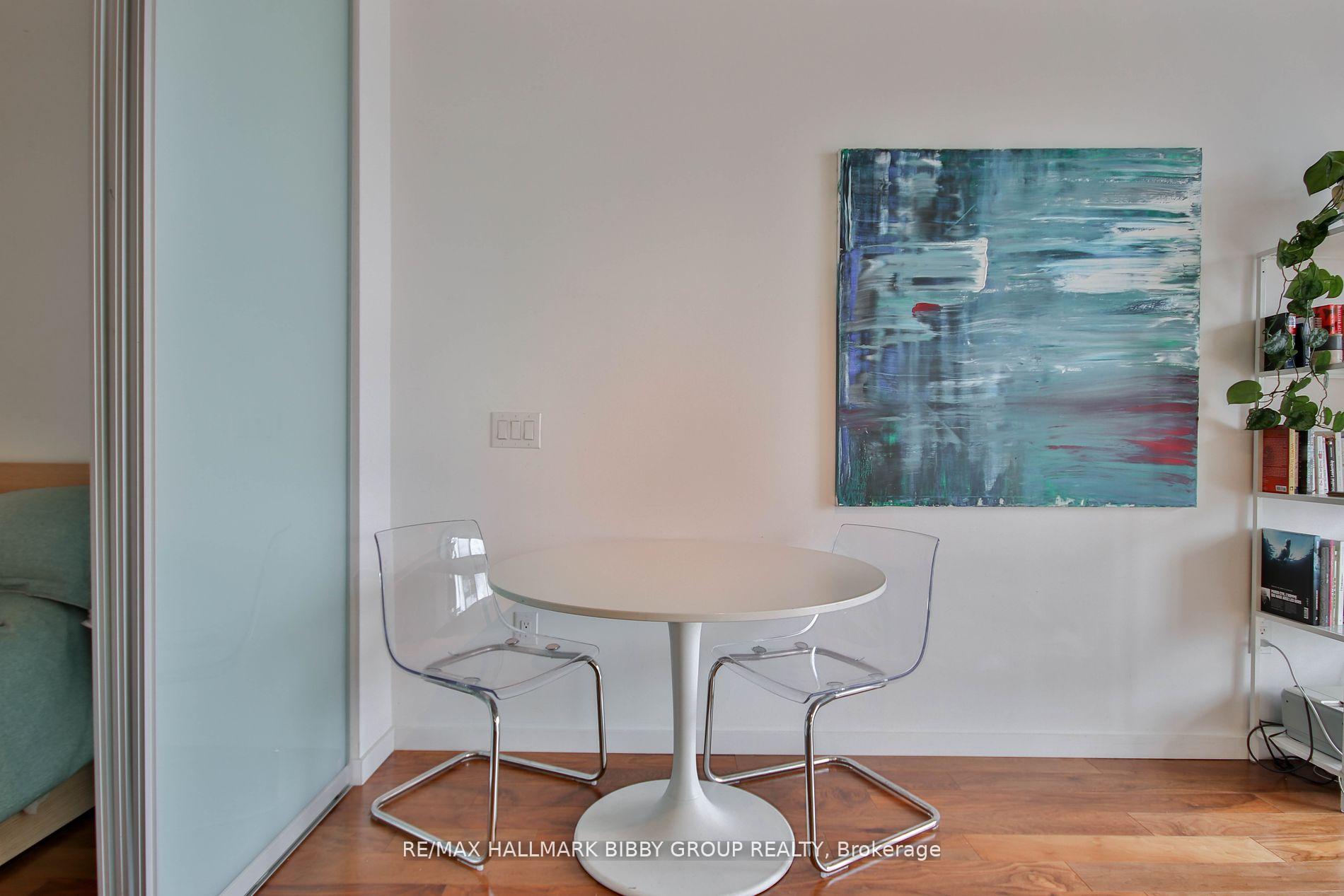 Photo 9 of Unit 911, 32 Trolley Crescent, Toronto, Moss Park — HOMEH