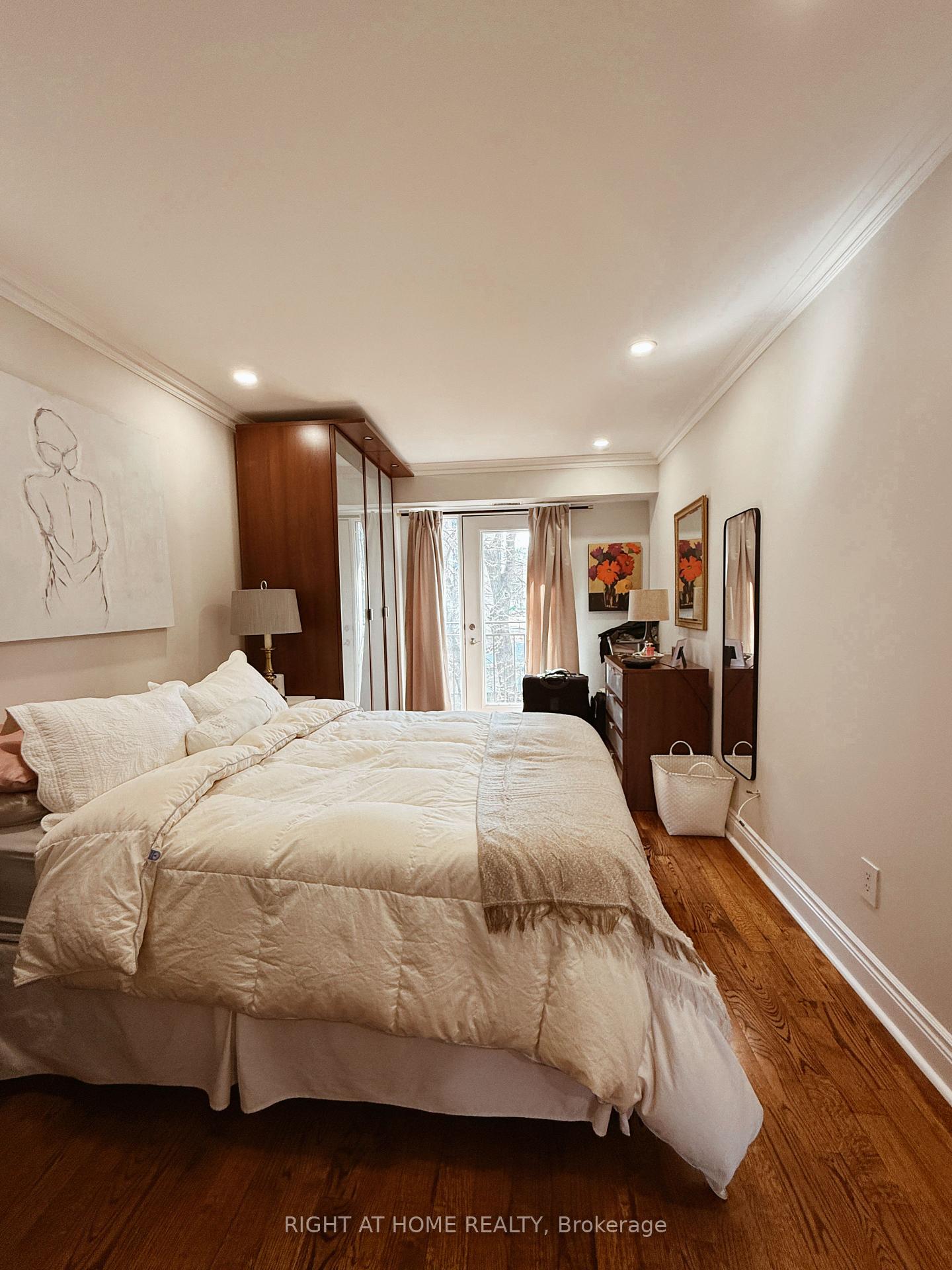 Photo 12 of Unit 1, 1186 Royal York Road, Etobicoke, Edenbridge-Humber Valley — HOMEH