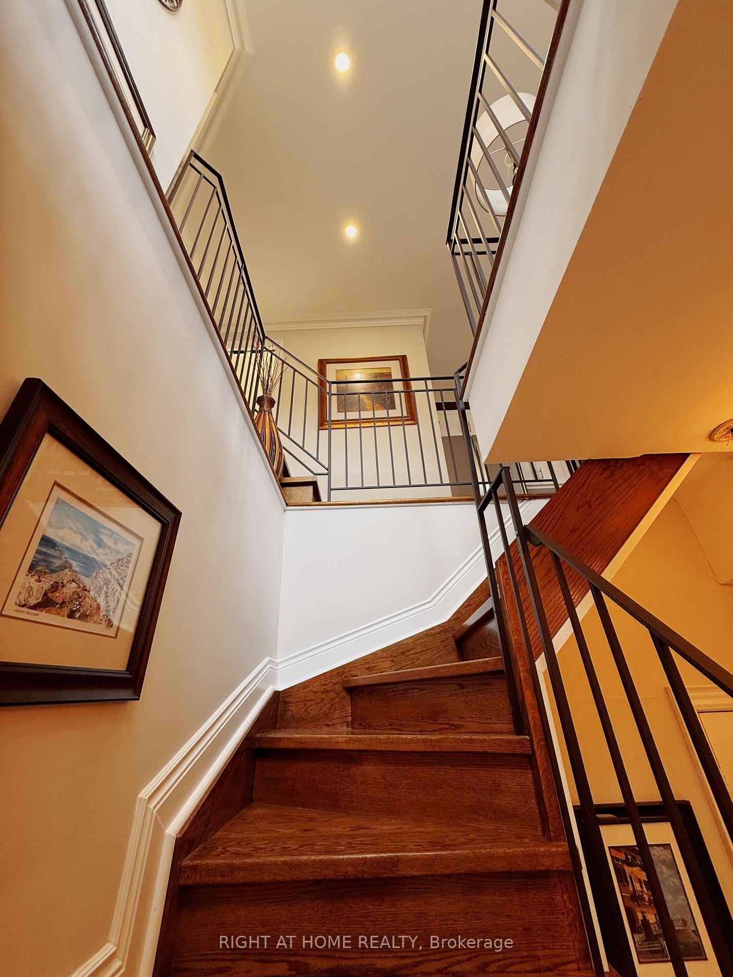 Photo 18 of Unit 1, 1186 Royal York Road, Etobicoke, Edenbridge-Humber Valley — HOMEH