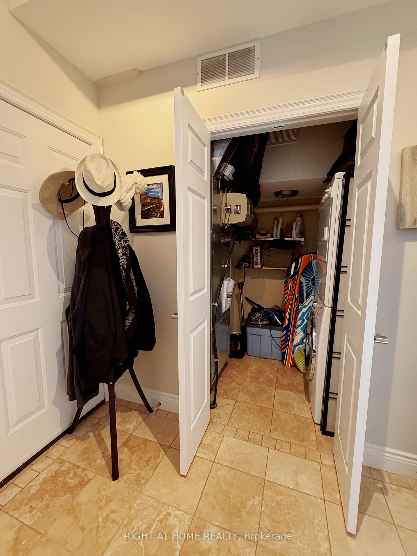 Photo 22 of Unit 1, 1186 Royal York Road, Etobicoke, Edenbridge-Humber Valley — HOMEH