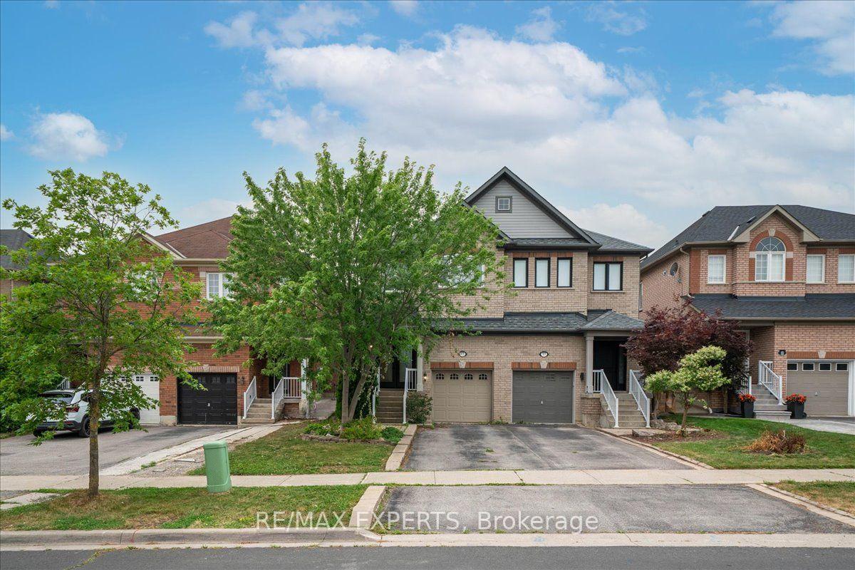 Photo 2 of 12 Silvervalley Drive, Caledon, Bolton North — HOMEH