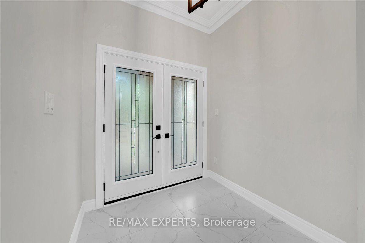 Photo 5 of 12 Silvervalley Drive, Caledon, Bolton North — HOMEH