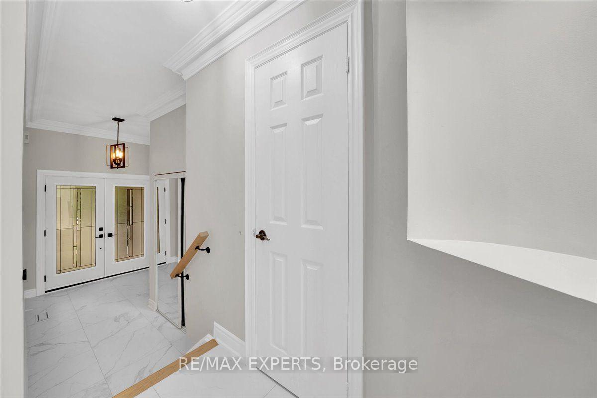 Photo 7 of 12 Silvervalley Drive, Caledon, Bolton North — HOMEH