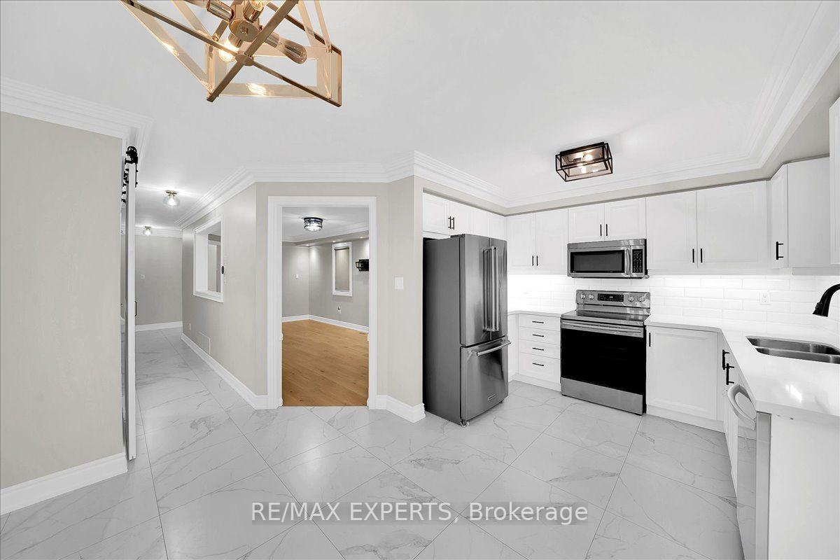 Photo 17 of 12 Silvervalley Drive, Caledon, Bolton North — HOMEH