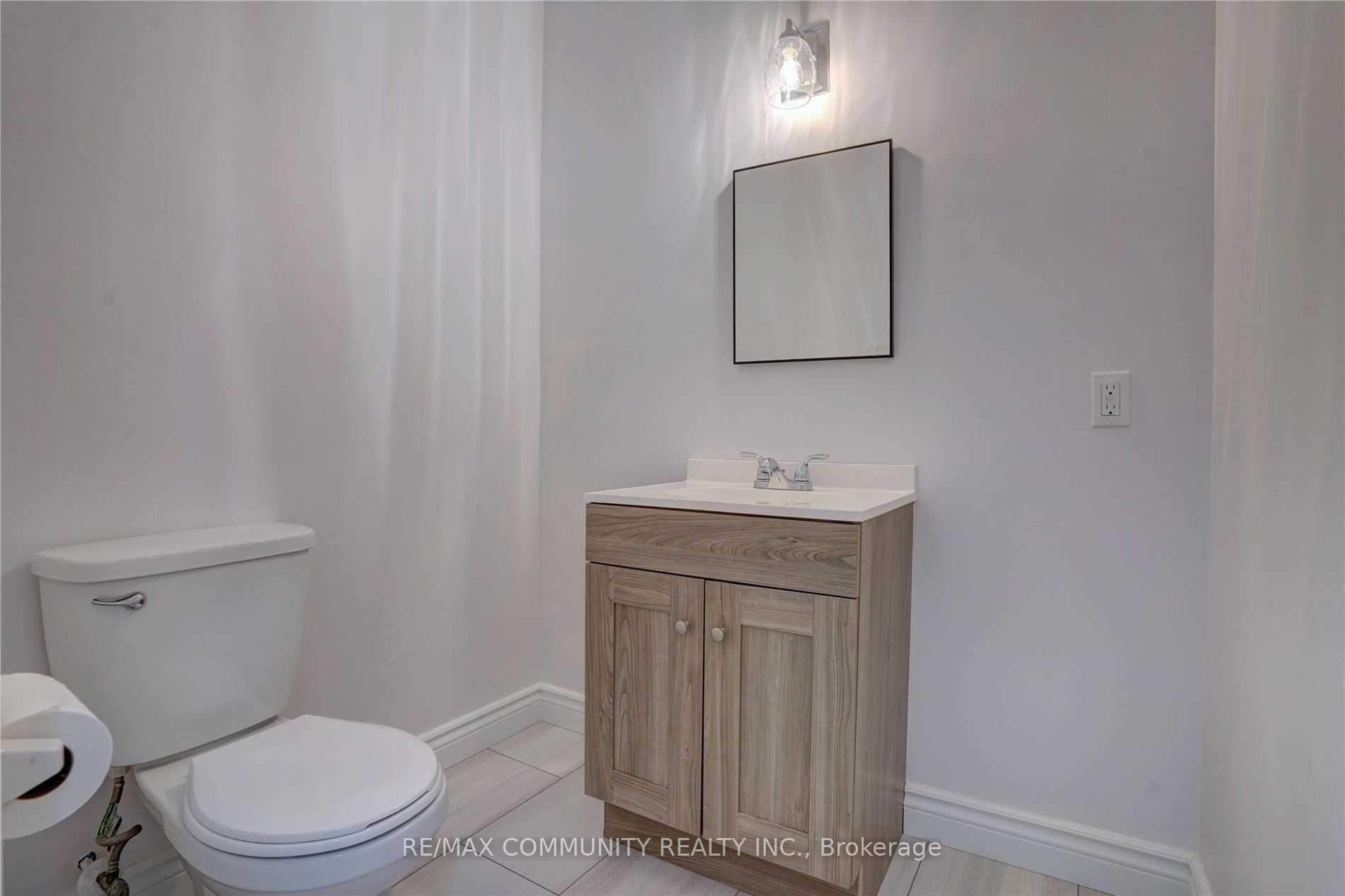 Photo 6 of 435 Maplewood Drive, Oshawa, O'Neill — HOMEH
