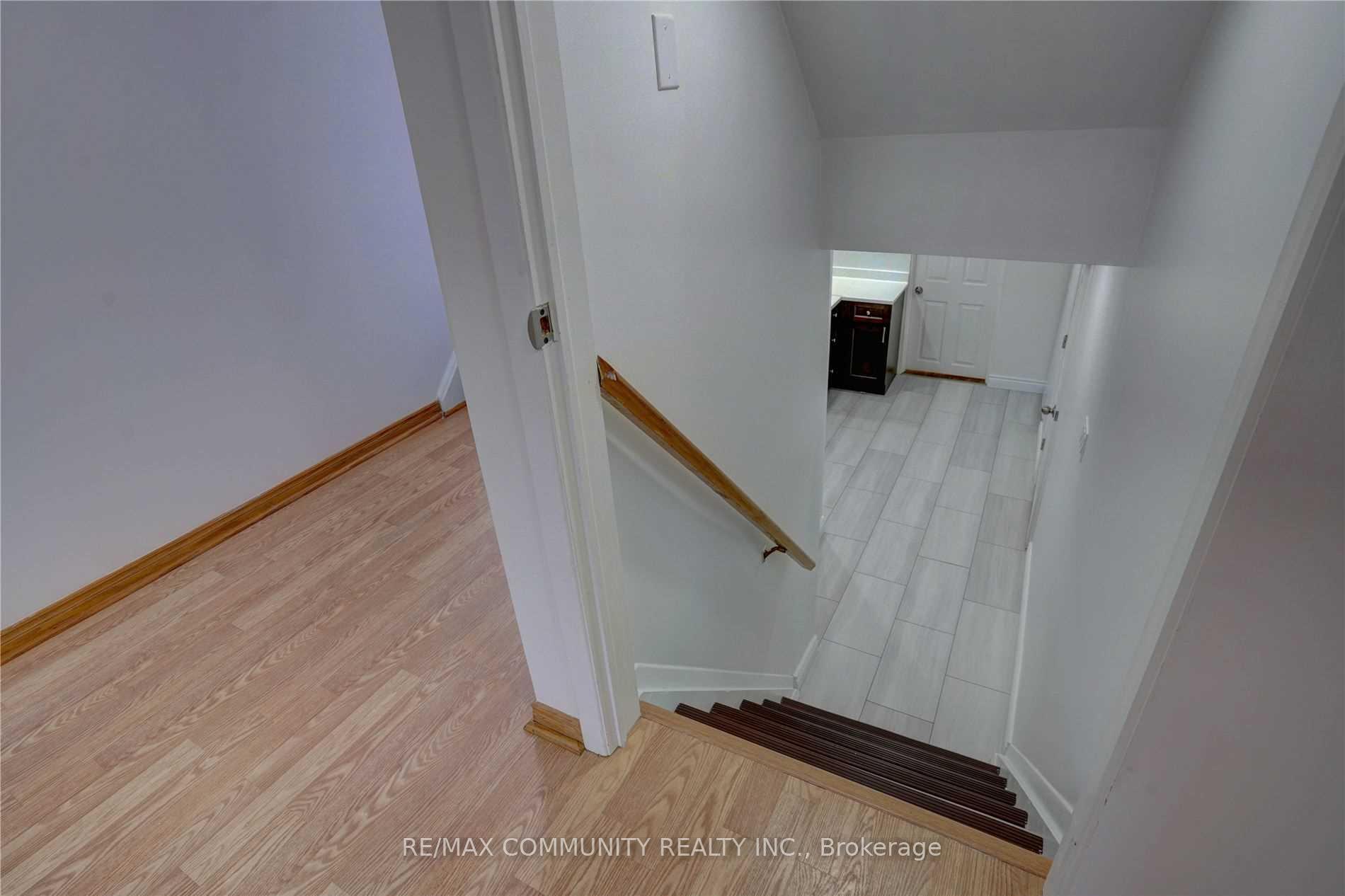 Photo 8 of 435 Maplewood Drive, Oshawa, O'Neill — HOMEH