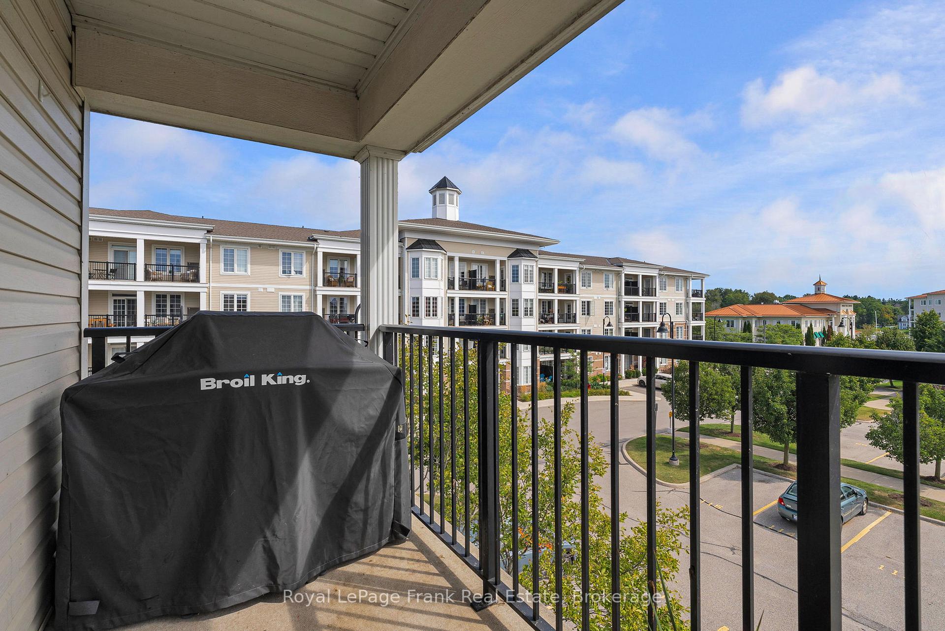 Photo 16 of Unit 301, 75 Shipway Avenue, Clarington, Newcastle — HOMEH